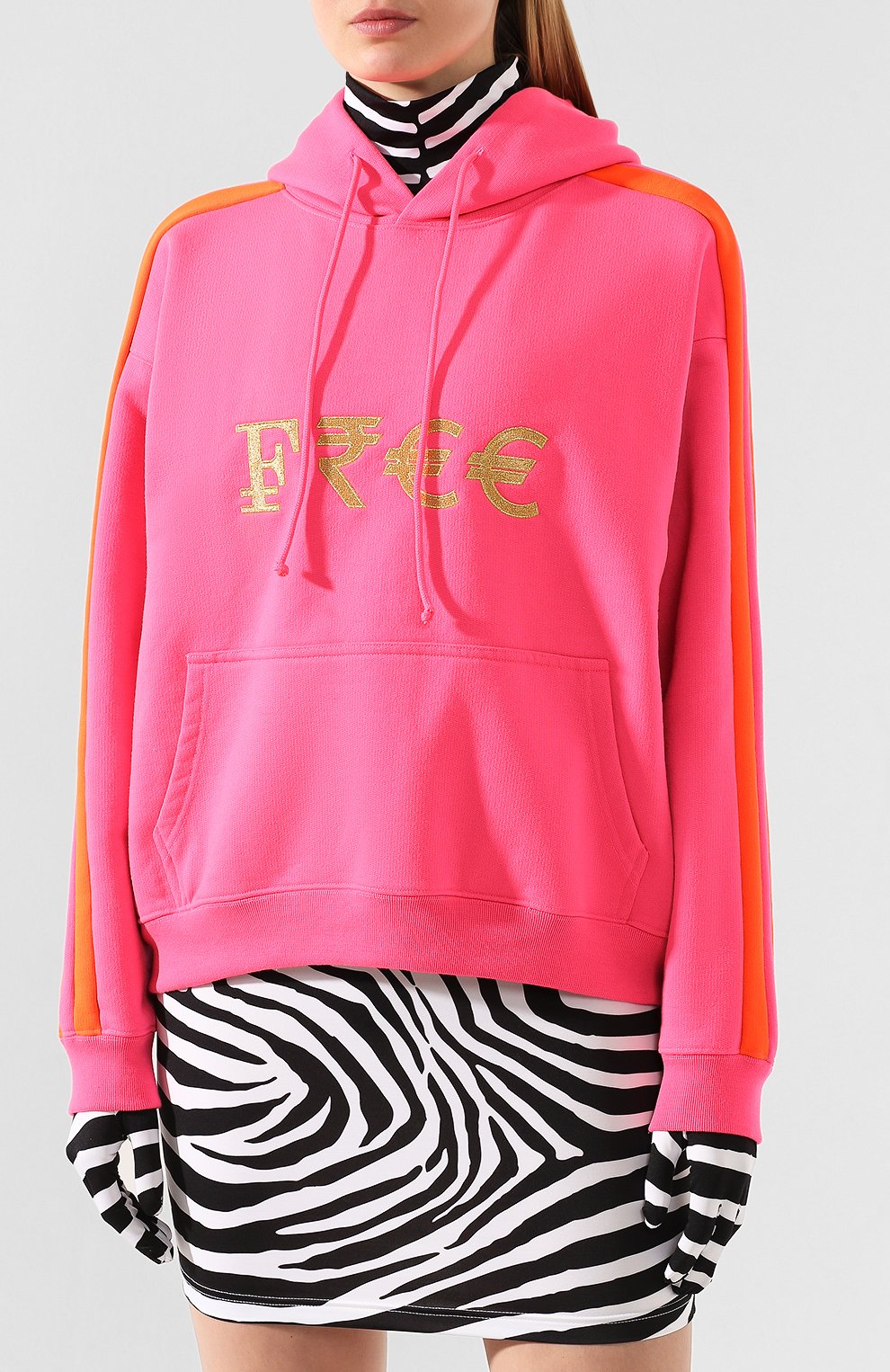 Худи VETEMENTS розового цвета по цене 51700 руб., арт. SS20TR154 1607/W/FLU0 PINK, фото 3 Худи VETEMENTS, арт. SS20TR154 1607/W/FLU0 PINK, фото 3