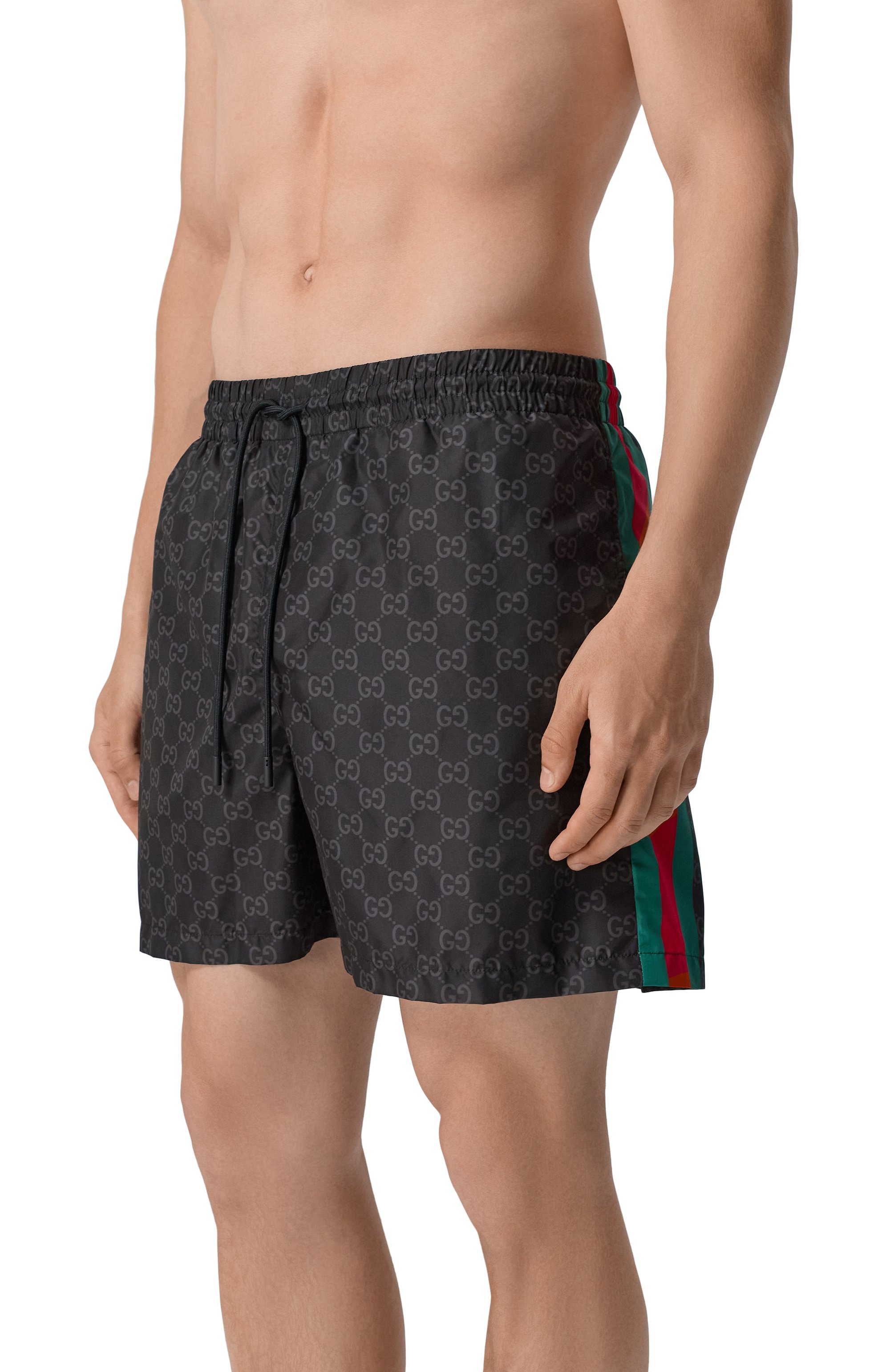 Плавки-шорты GUCCI черного цвета по цене 105000 руб., арт. 699084/XHAJ0, фото 2 Плавки-шорты GUCCI, арт. 699084/XHAJ0, фото 2