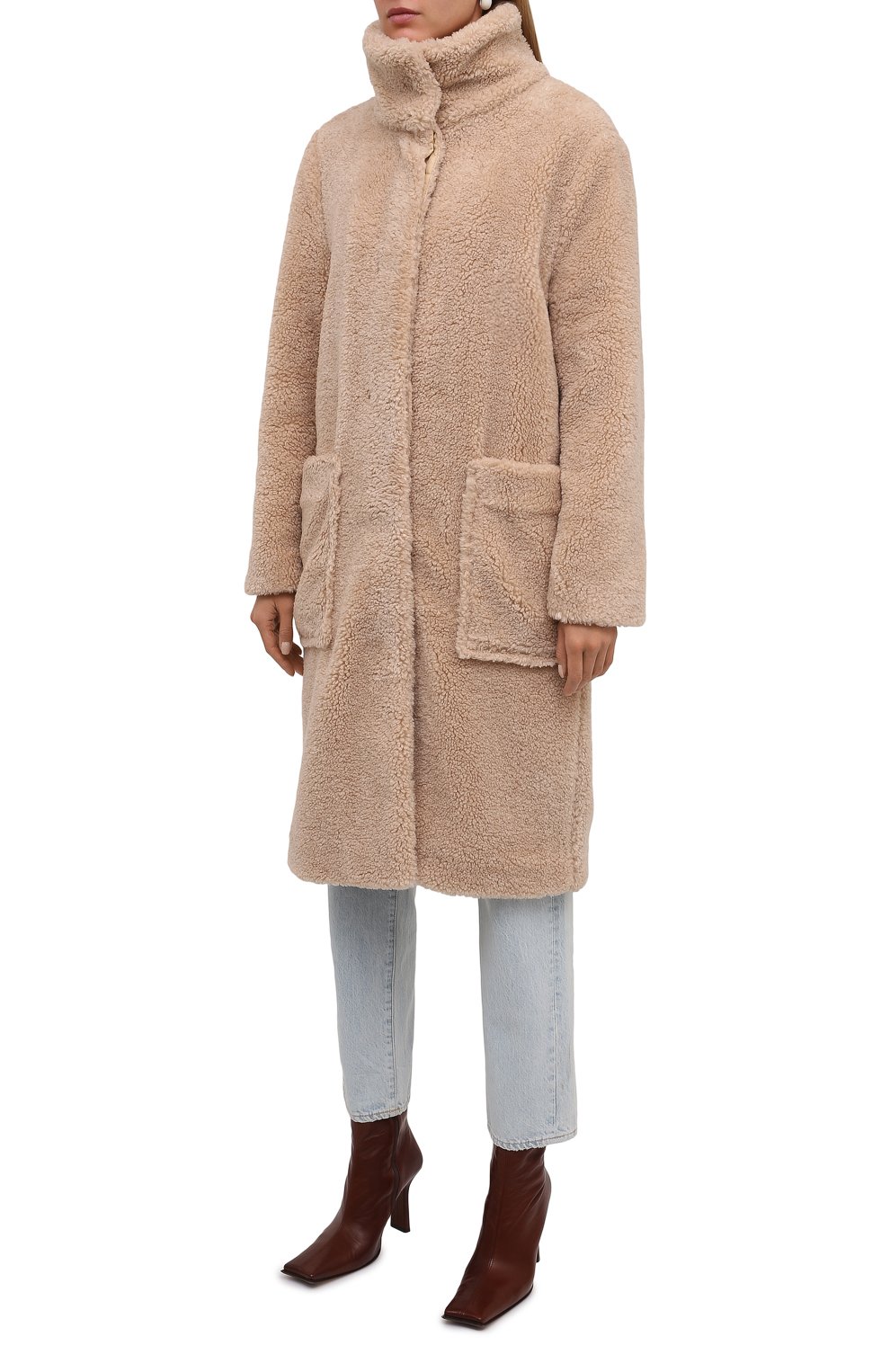 Шуба из экомеха BOSS светло-бежевого цвета по цене 39500 руб., арт. 50436930, фото 3 Шуба из экомеха BOSS, арт. 50436930, фото 3