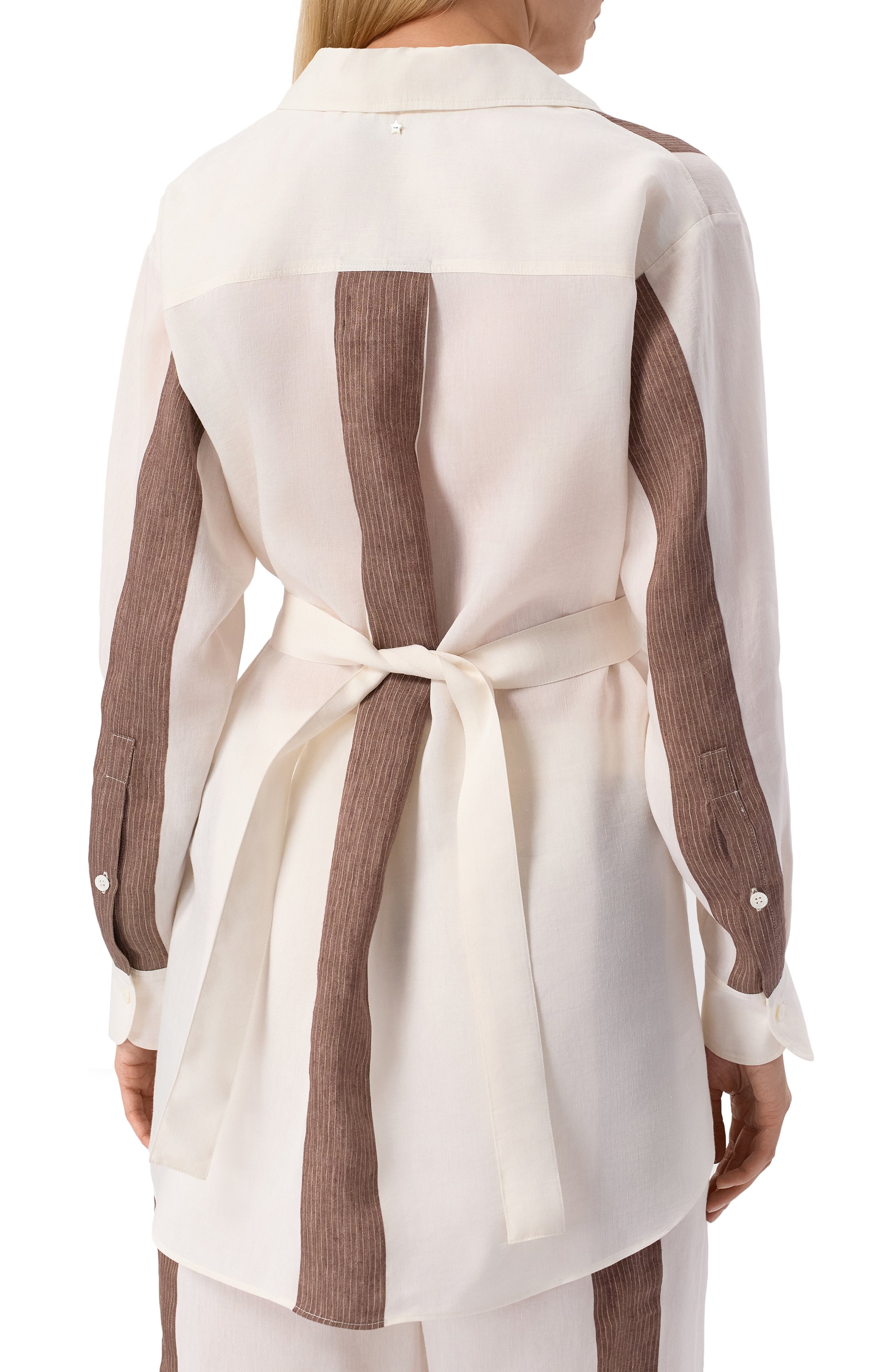 Блузка изо льна и вискозы LORENA ANTONIAZZI кремового цвета по цене 108000 руб., арт. R2570CA46A/4937, фото 4 Блузка изо льна и вискозы LORENA ANTONIAZZI, арт. R2570CA46A/4937, фото 4