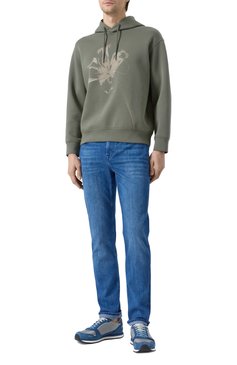 Мужской хлопковое худи EMPORIO ARMANI хаки цвета, арт. EM001692/AF10013 | Фото 2 (Материал сплава: Проставлено; Длина (для топов): Стандартные; Материал внешний: Хлопок; Драгоценные камни: Проставлено; Рукава: Длинные; Мужское Кросс-КТ: Худи-одежда; Принт: С принтом; Стили: Спорт-шик, Милитари)