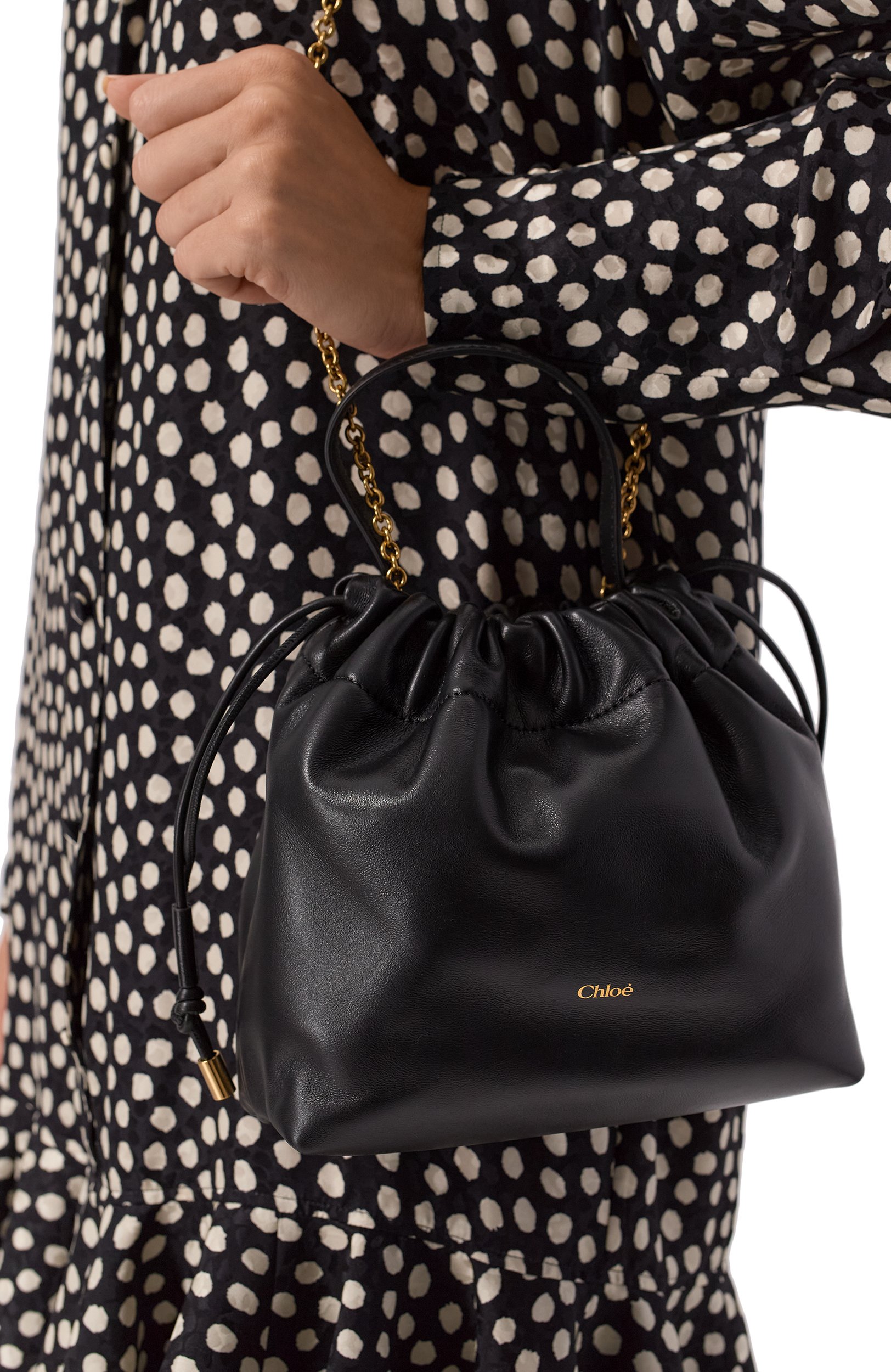 Сумка chloé icons CHLOÉ черного цвета по цене 170000 руб., арт. CH26UP789R12, фото 2 Сумка chloé icons CHLOÉ, арт. CH26UP789R12, фото 2