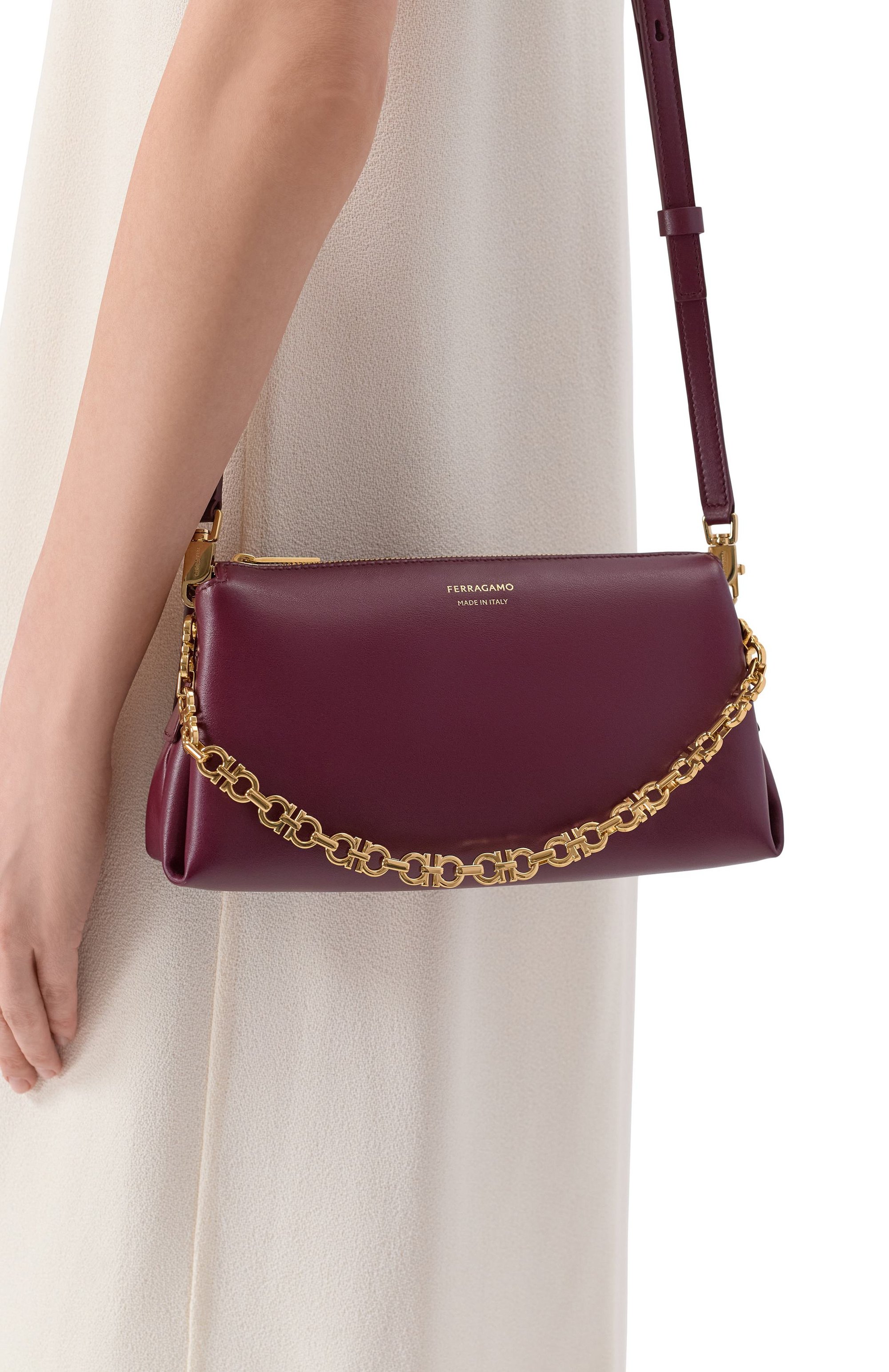 Сумка gancio FERRAGAMO, арт. 221076/790051, фото 2