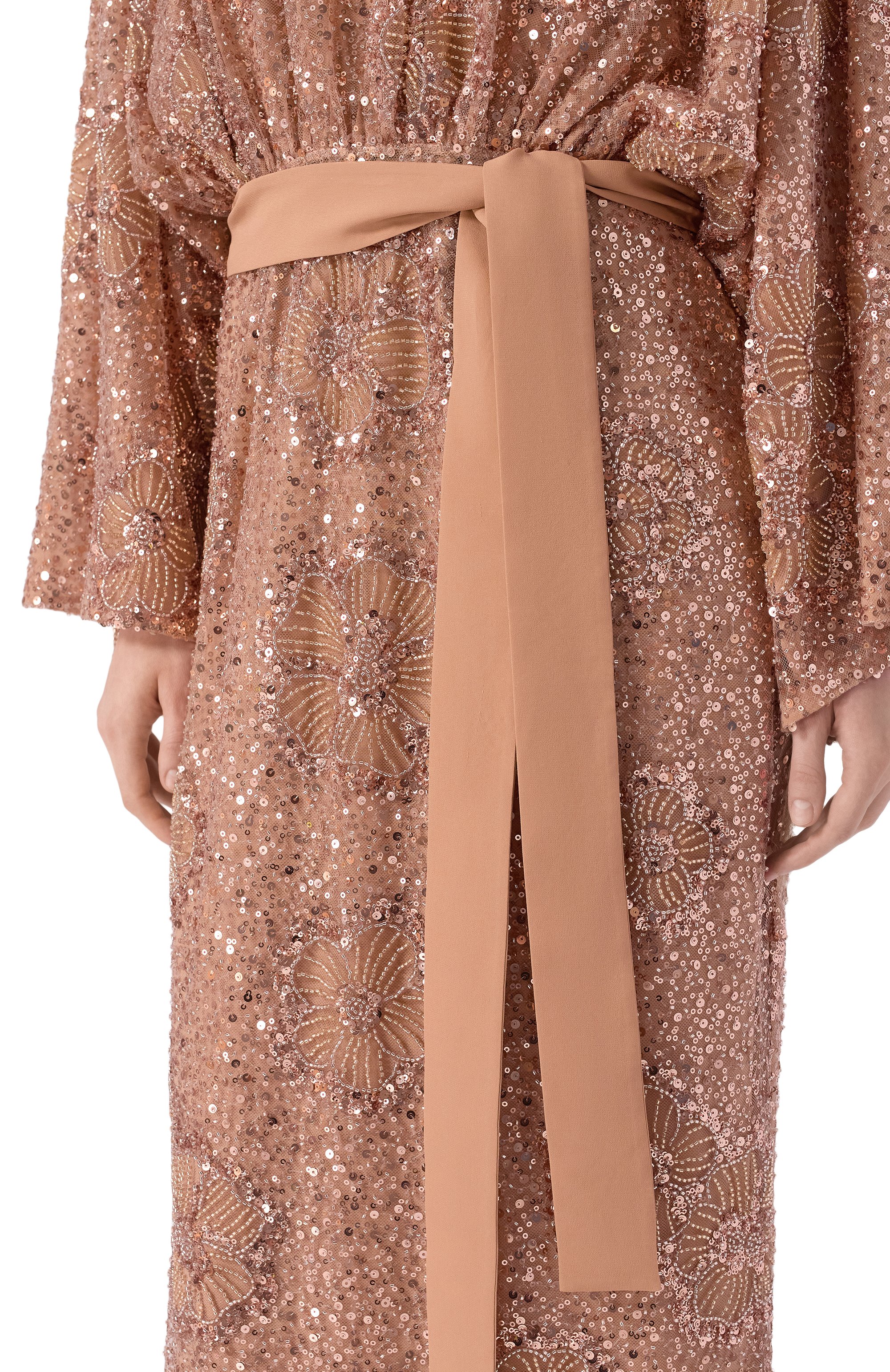 Платье с отделкой пайетками ELIE SAAB бежевого цвета по цене 599500 руб., арт. D1104NRC26/TU024, фото 4 Платье с отделкой пайетками ELIE SAAB, арт. D1104NRC26/TU024, фото 4