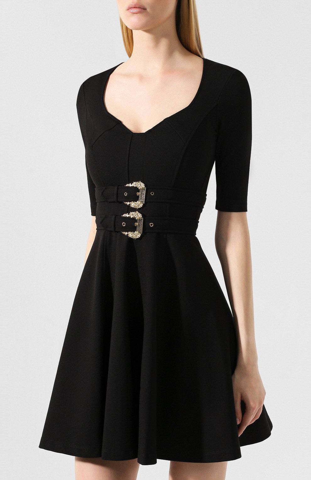 Платье VERSACE JEANS COUTURE черного цвета по цене 58800 руб., арт. D2HUA426-UDP916/11682, фото 3 Платье VERSACE JEANS COUTURE, арт. D2HUA426-UDP916/11682, фото 3