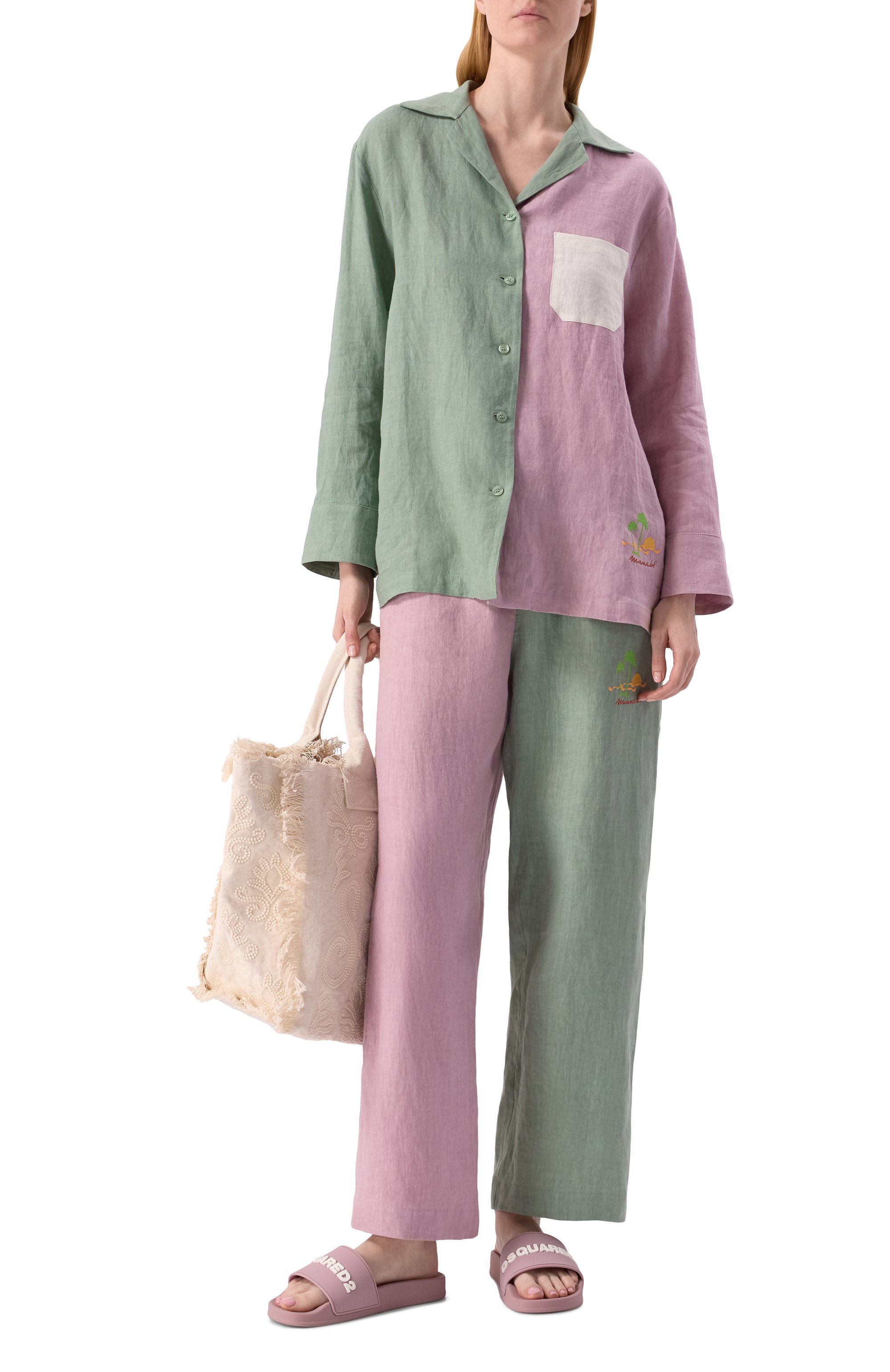 Шлепанцы DSQUARED2 сиреневого цвета по цене 21700 руб., арт. FFW0017/17205013, фото 2 Шлепанцы DSQUARED2, арт. FFW0017/17205013, фото 2