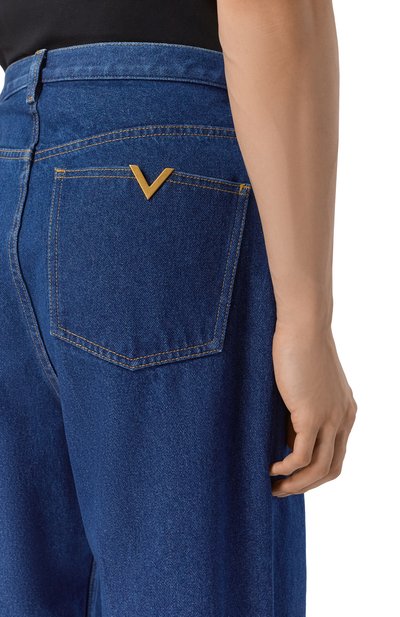 Джинсы VALENTINO синего цвета по цене 139500 руб., арт. 9V3DE15C/BKP, фото 5 Джинсы VALENTINO, арт. 9V3DE15C/BKP, фото 5