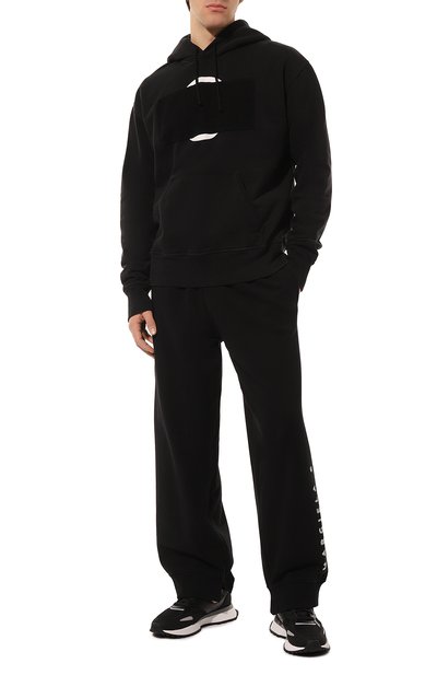 Хлопковые джоггеры MM6 черного цвета по цене 43450 руб., арт. S52KA0398/S25537, фото 2 Хлопковые джоггеры MM6, арт. S52KA0398/S25537, фото 2