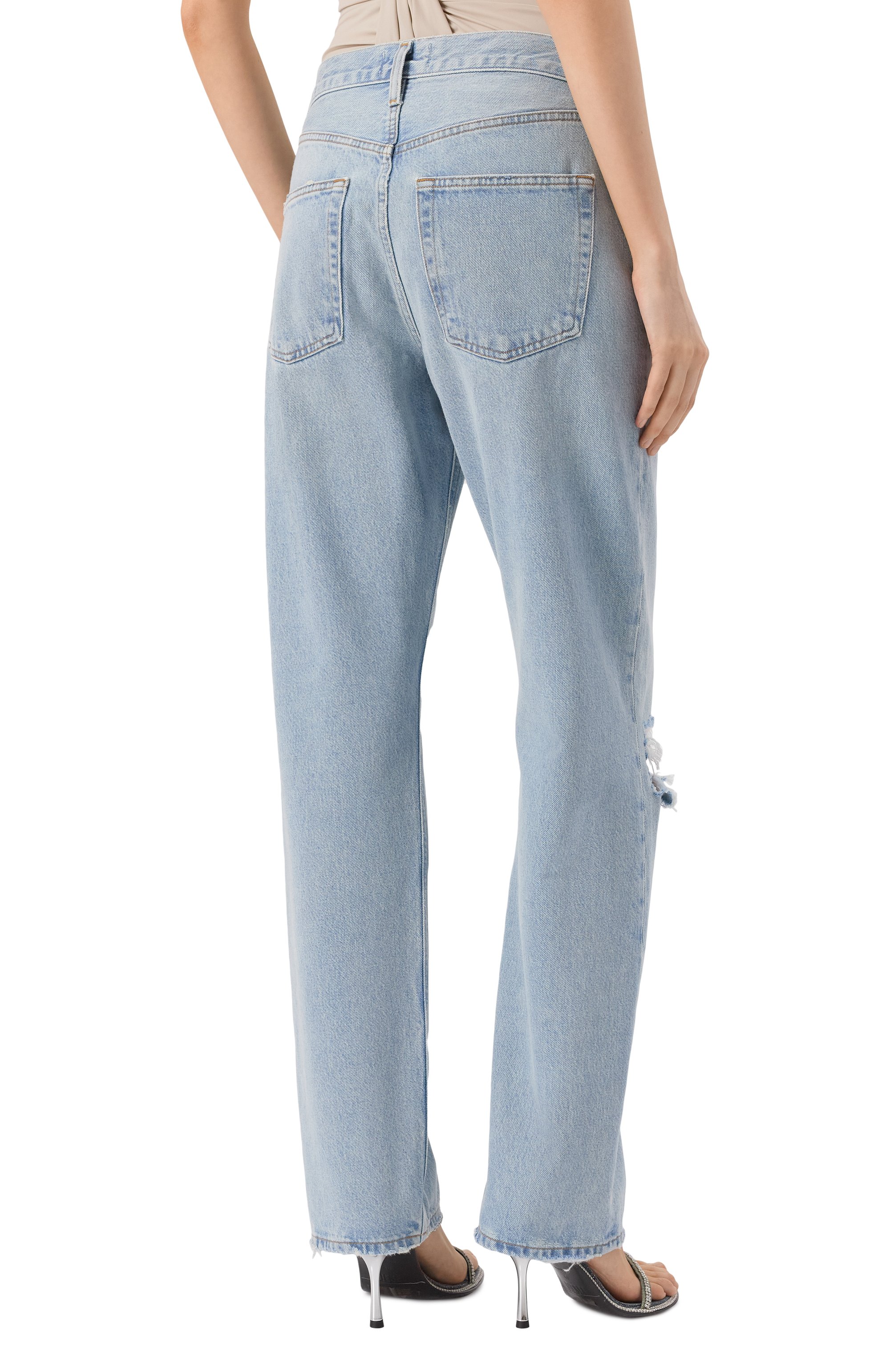 Джинсы kelly AGOLDE голубого цвета по цене 52400 руб., арт. A199B1141, фото 4 Джинсы kelly AGOLDE, арт. A199B1141, фото 4