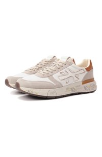 Светло-бежевый