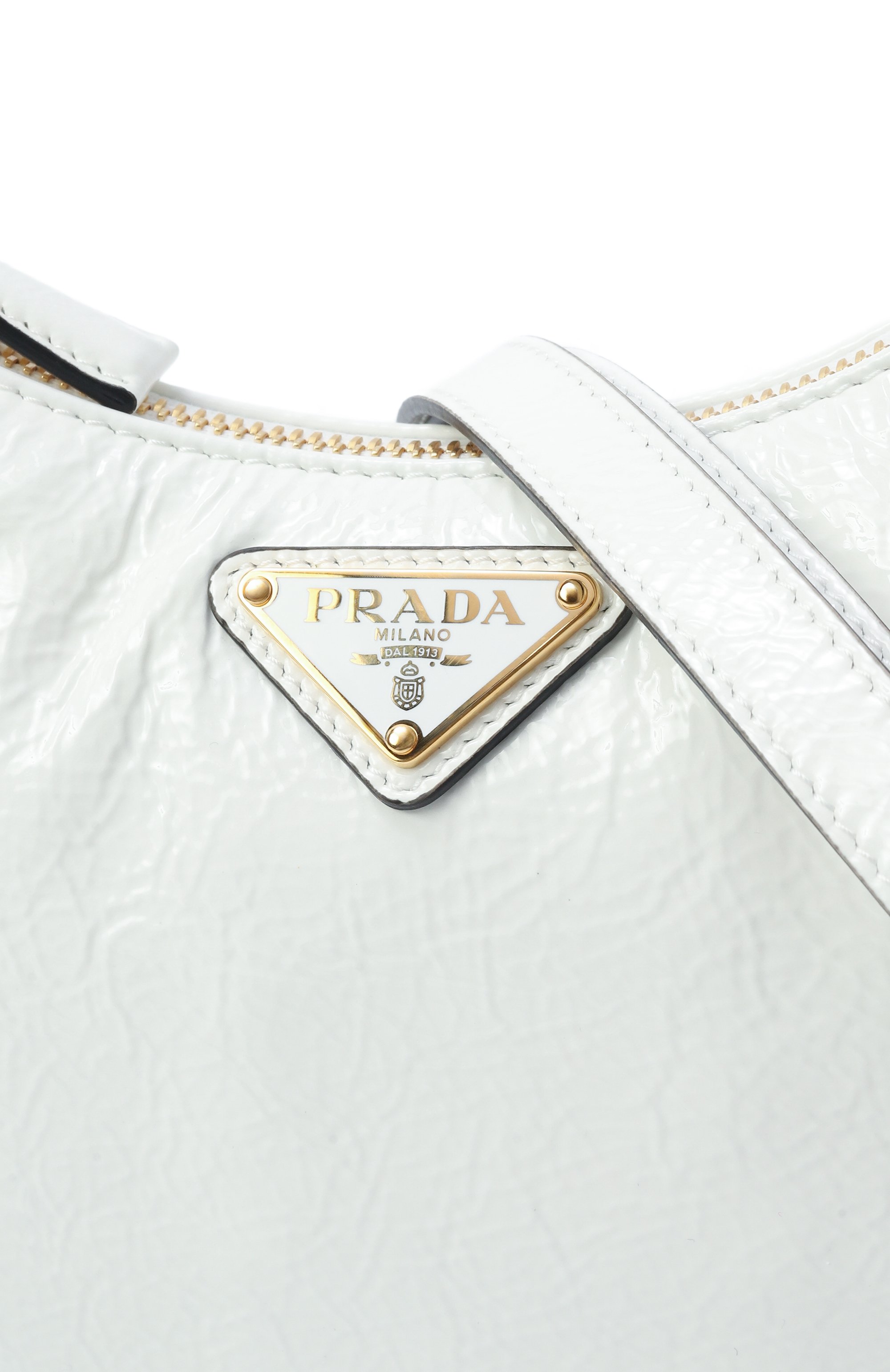 Сумка re-edition PRADA белого цвета по цене 358000 руб., арт. 1BC204/2DNT, фото 3 Сумка re-edition PRADA, арт. 1BC204/2DNT, фото 3