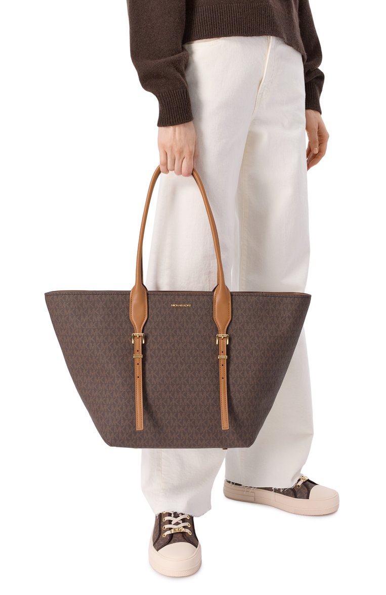 Женская сумка-тоут moore MICHAEL MICHAEL KORS коричневого цвета, арт. 30R5G90T7B | Фото 2 (Материал сплава: Проставлено; Драгоценные камни: Проставлено; Размер: large; Материал: Экокожа, Канва)