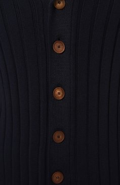 Мужской хлопковый кардиган BRUNELLO CUCINELLI темно-синего цвета, арт. M2870B2303 | Фото 5 (Материал сплава: Проставлено; Материал внешний: Хлопок; Рукава: Длинные; Драгоценные камни: Проставлено; Длина (для топов): Стандартные; Мужское Кросс-КТ: Кардиган-одежда; Стили: Кэжуэл)