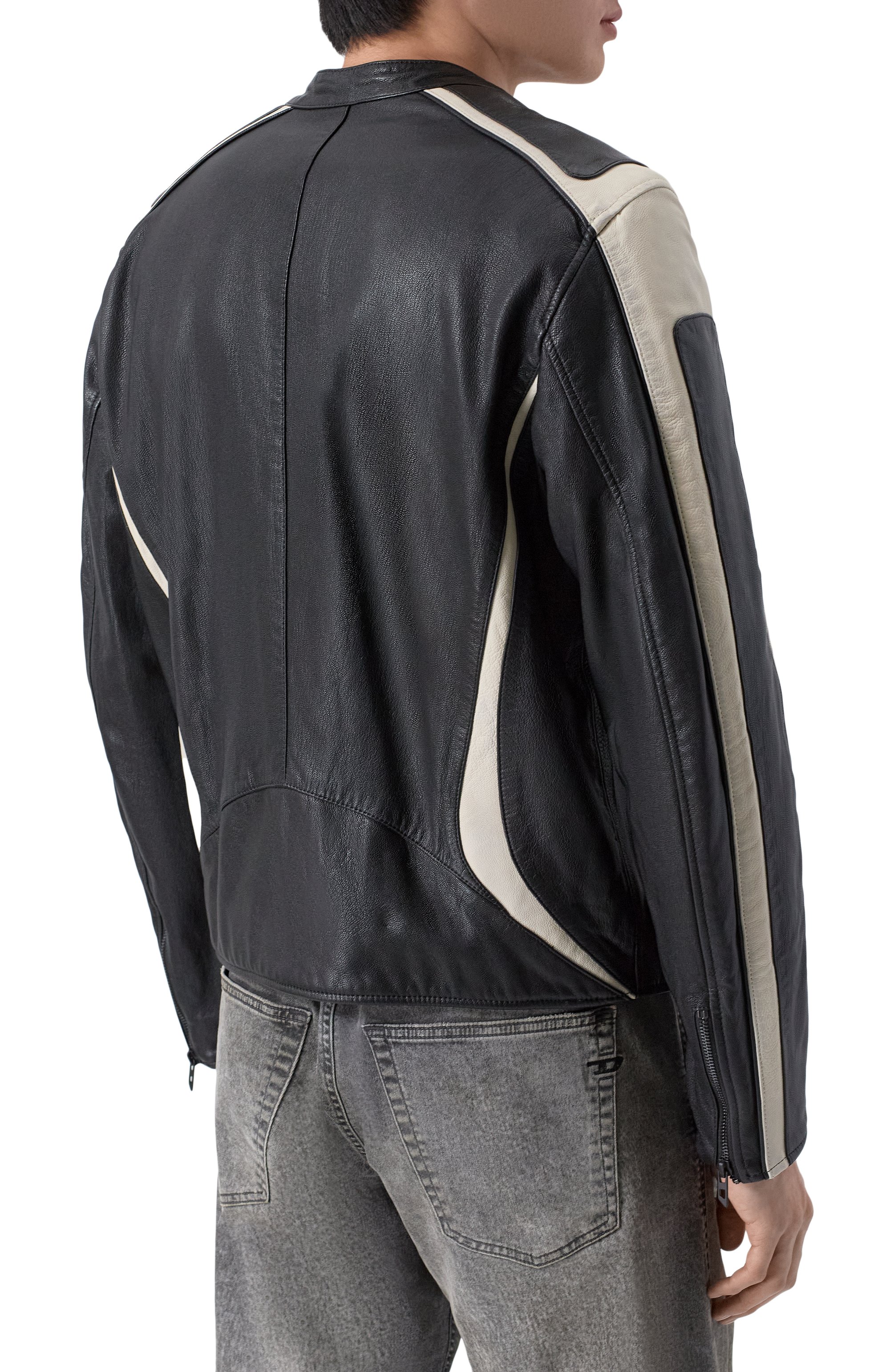 Кожаная куртка DIESEL черного цвета по цене 85800 руб., арт. A21125/0DMBS, фото 4 Кожаная куртка DIESEL, арт. A21125/0DMBS, фото 4