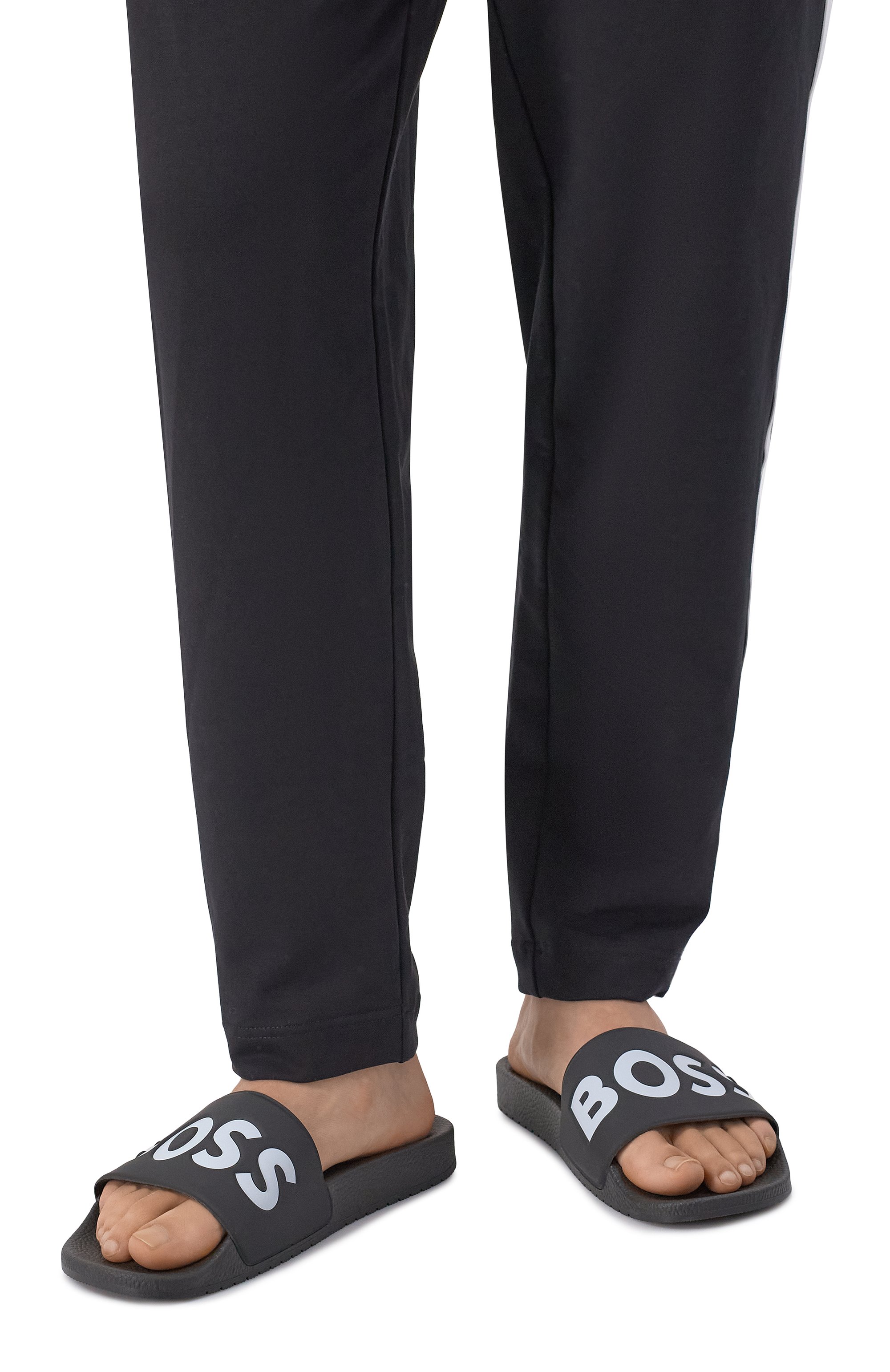 Шлепанцы aryeh BOSS черного цвета по цене 7595 руб., арт. 50536835, фото 3 Шлепанцы aryeh BOSS, арт. 50536835, фото 3