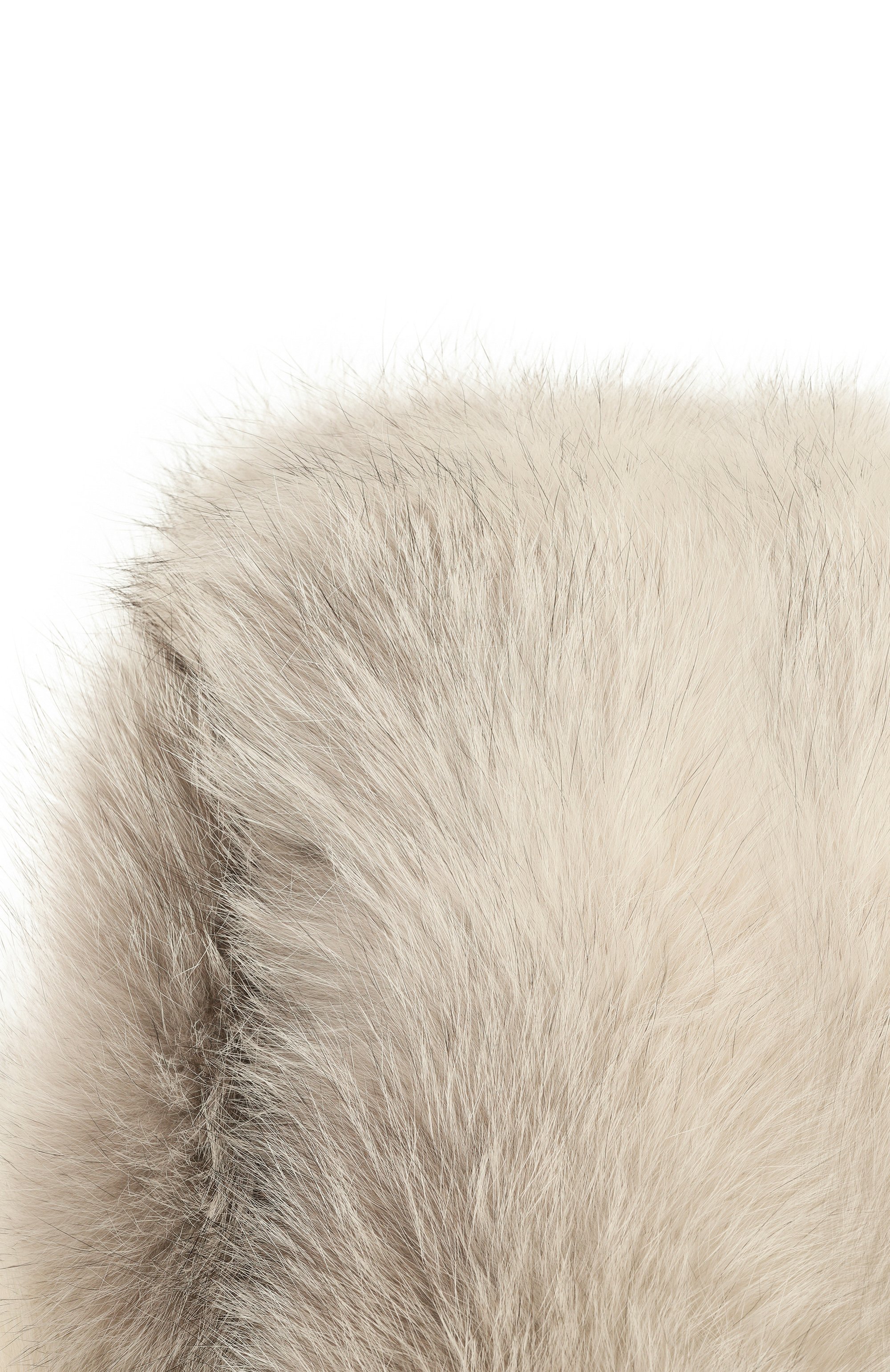 Капюшон из меха лисы FURLAND бежевого цвета по цене 184800 руб., арт. 0240909010097600000, фото 4 Капюшон из меха лисы FURLAND, арт. 0240909010097600000, фото 4