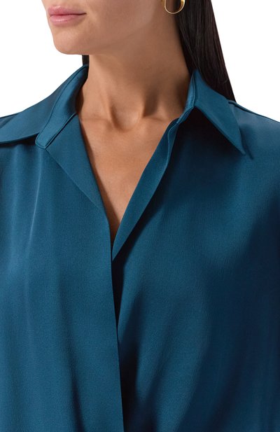 Атласная блузка DRIES VAN NOTEN синего цвета по цене 94200 руб., арт. 010702-2070-508, фото 5 Атласная блузка DRIES VAN NOTEN, арт. 010702-2070-508, фото 5