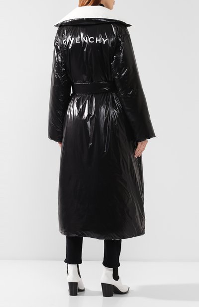 Двустороннее пальто GIVENCHY черно-белого цвета по цене 185500 руб., арт. BW005W101L, фото 4 Двустороннее пальто GIVENCHY, арт. BW005W101L, фото 4