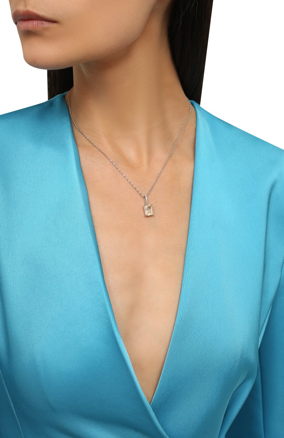 Кулон на цепочке SECRETS JEWELRY цвета по цене 21700 руб., арт. ЦРКБС00613, фото 2 Кулон на цепочке SECRETS JEWELRY, арт. ЦРКБС00613, фото 2