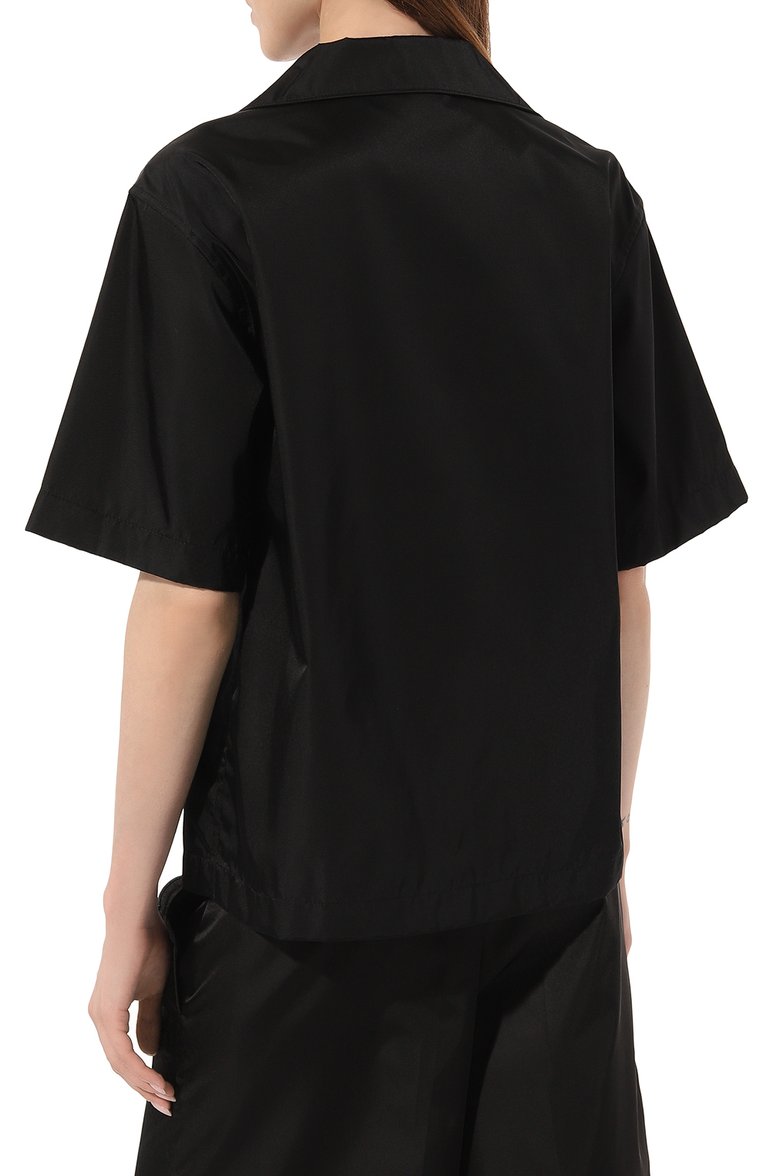 Женская рубашка PRADA черного цвета, арт. 240691-1YFL-F0002-202 | Фото 4 (Рукава: 3/4; Длина (для топов): Стандартные; Материал внешний: Синтетический материал; Стили: Кэжуэл; Принт: Без принта; Женское Кросс-КТ: Рубашка-одежда)