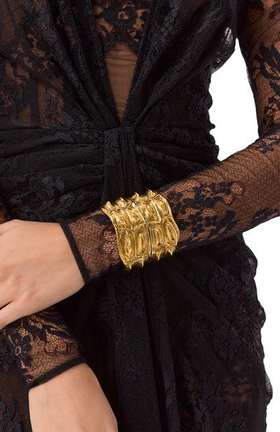 Браслет SAINT LAURENT золотого цвета по цене 185000 руб., арт. 875512/Y1500, фото 2 Браслет SAINT LAURENT, арт. 875512/Y1500, фото 2