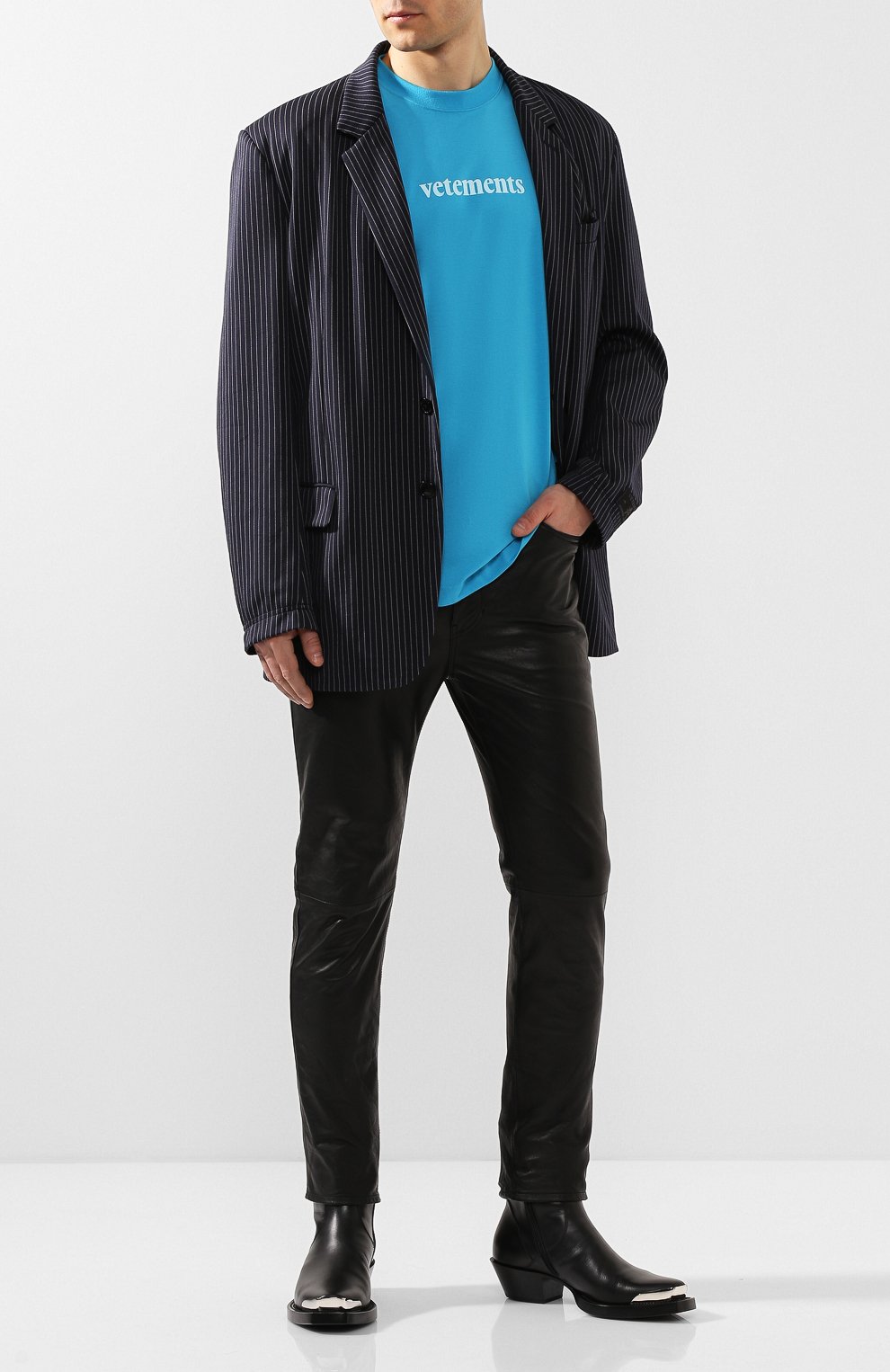 Футболка VETEMENTS синего цвета по цене 16450 руб., арт. SS20TR304 1610/W/BLUE, фото 6 Футболка VETEMENTS, арт. SS20TR304 1610/W/BLUE, фото 6