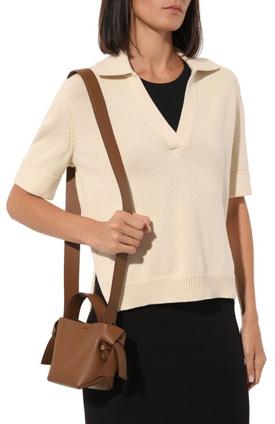 Сумка musubi micro ACNE STUDIOS коричневого цвета по цене 89950 руб., арт. MUSUBI MICR0640, фото 2 Сумка musubi micro ACNE STUDIOS, арт. MUSUBI MICR0640, фото 2