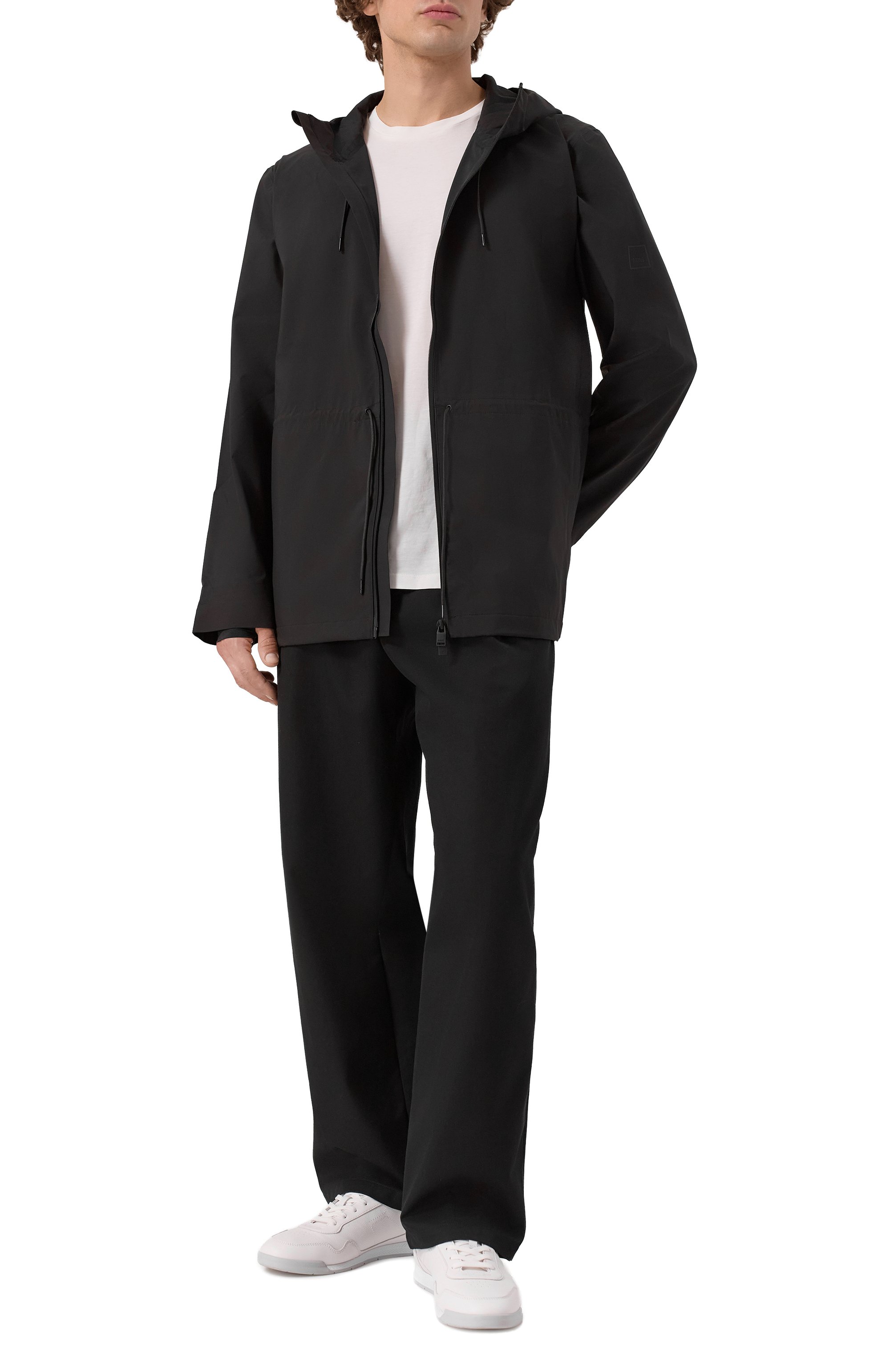 Ветровка RAINS черного цвета по цене 28750 руб., арт. RA12470, фото 2 Ветровка RAINS, арт. RA12470, фото 2