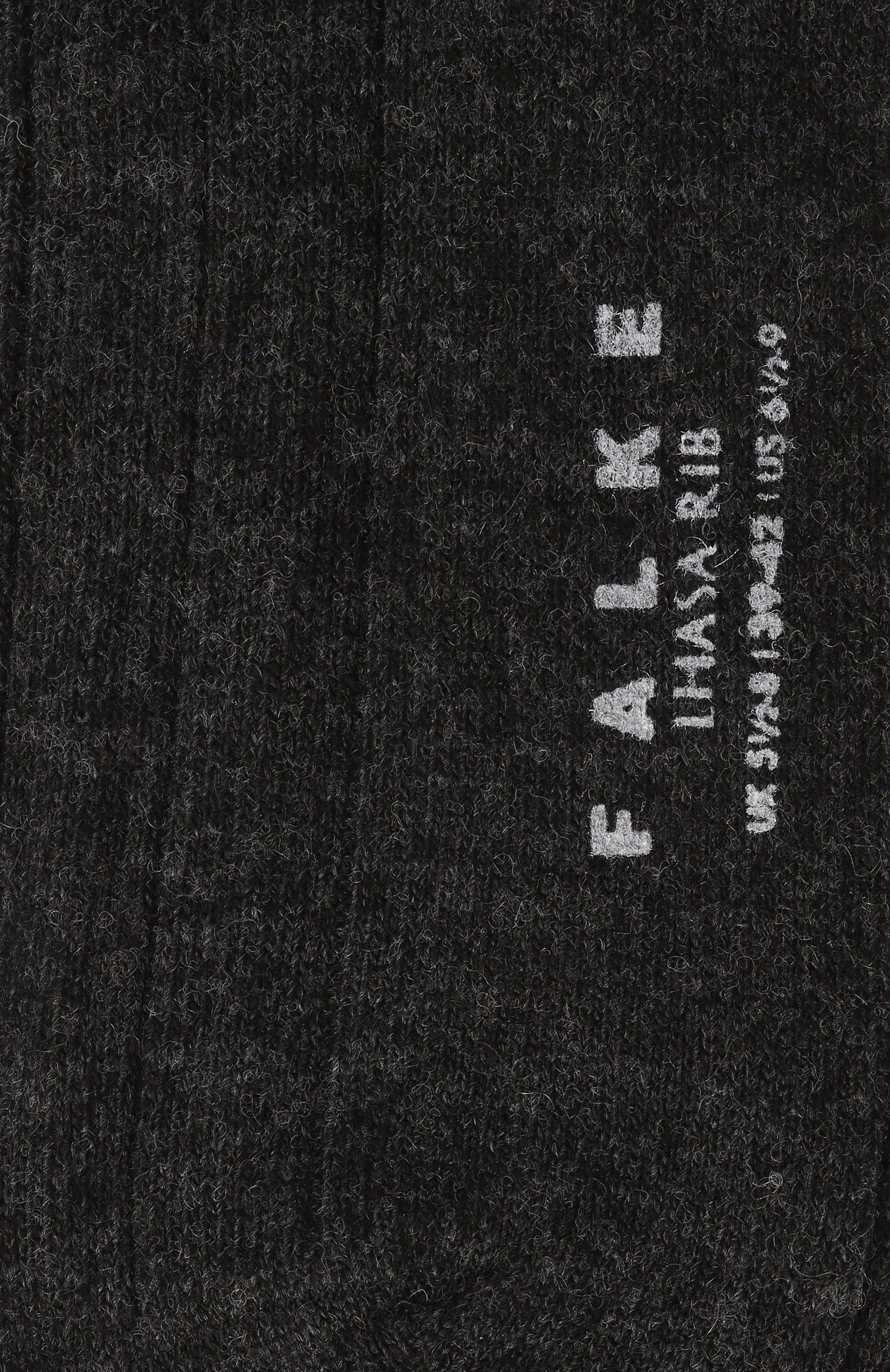 Носки FALKE темно-серого цвета по цене 3590 руб., арт. 14405, фото 2 Носки FALKE, арт. 14405, фото 2