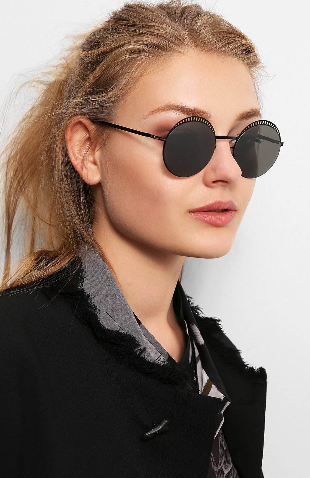 Солнцезащитные очки MYKITA черного цвета по цене 59700 руб., арт. STUDI0 1.4/BLACK/SILVER/BLACK, фото 2 Солнцезащитные очки MYKITA, арт. STUDI0 1.4/BLACK/SILVER/BLACK, фото 2