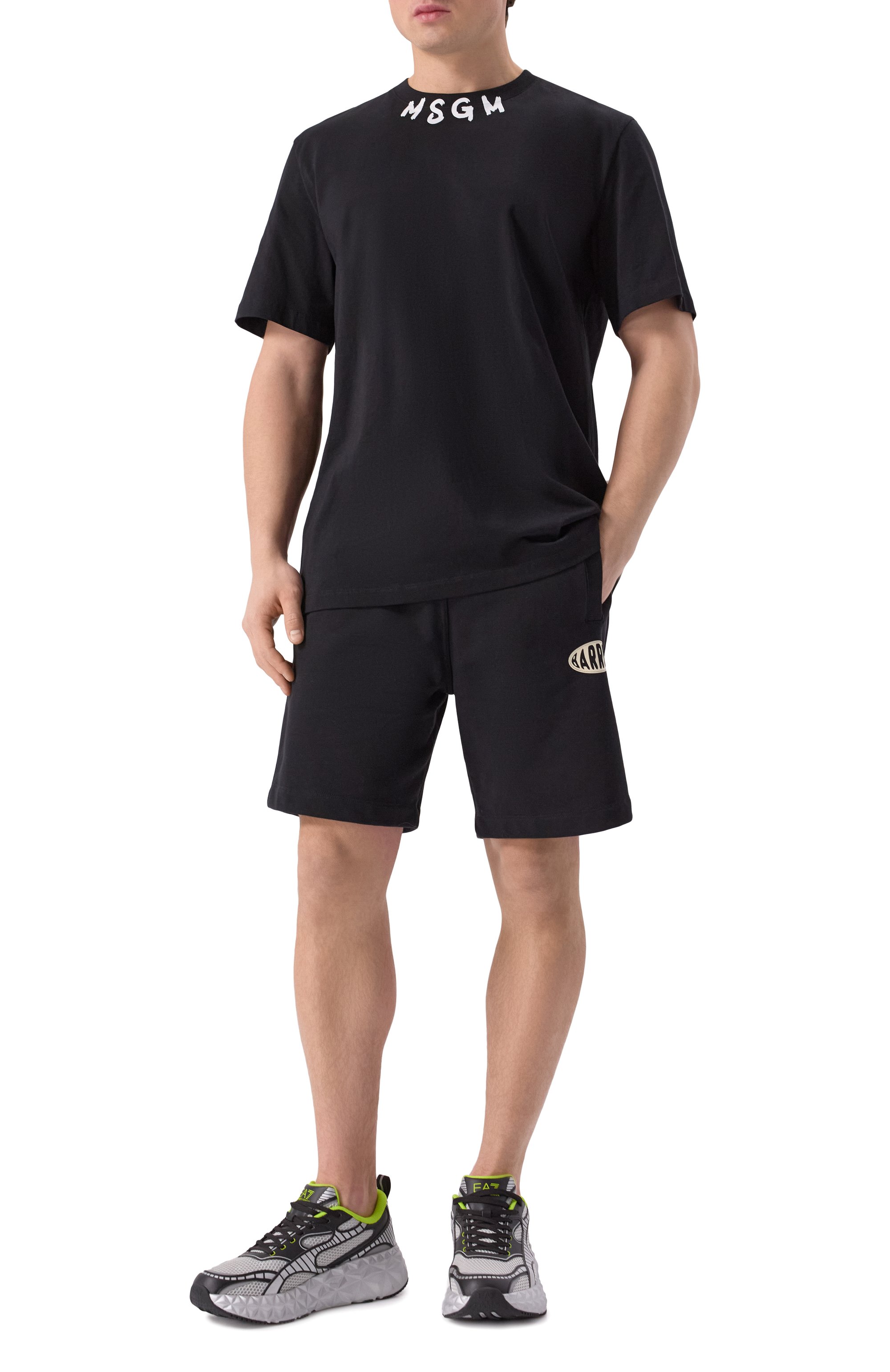 Хлопковые шорты BARROW черного цвета по цене 18350 руб., арт. S5BWMABE064, фото 2 Хлопковые шорты BARROW, арт. S5BWMABE064, фото 2