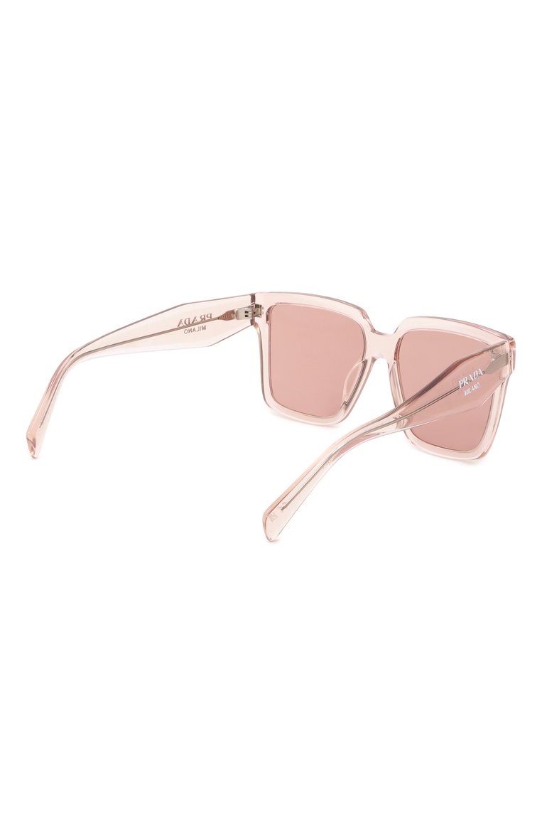 Женские солнцезащитные очки PRADA розового цвета, арт. 24ZS-13I08M | Фото 4 (Нос: Не проставлено; Региональные ограничения белый список (Axapta Mercury): Не проставлено; Материал: Пластик; Тип очков: С/з; Оптика Гендер: оптика-женское; Очки форма: Квадратные)