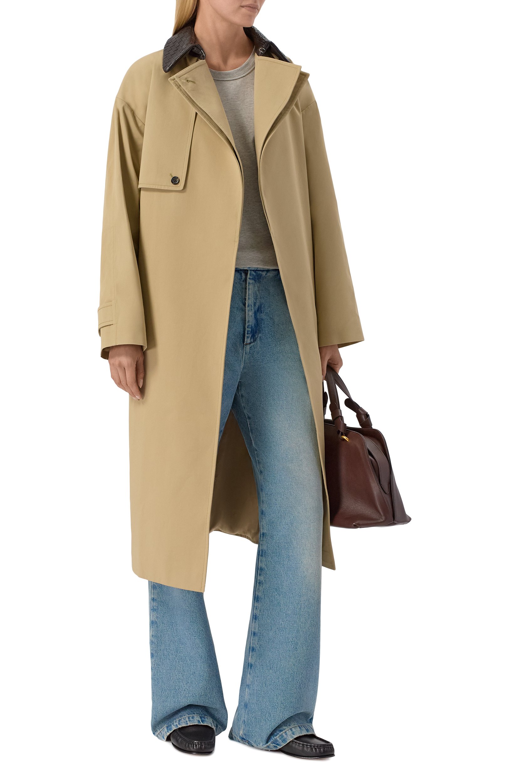 Хлопковый тренч BOTTEGA VENETA бежевого цвета по цене 585500 руб., арт. 874798/V6K00, фото 2 Хлопковый тренч BOTTEGA VENETA, арт. 874798/V6K00, фото 2