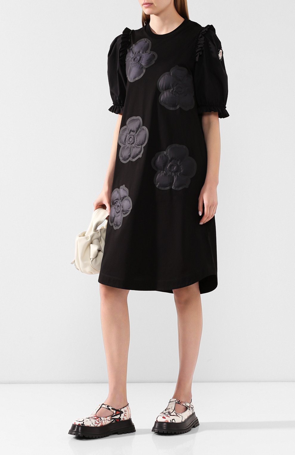 Платье 4 moncler simone rocha MONCLER GENIUS черного цвета по цене 74850 руб., арт. F1-09W-8I700-40-829H6, фото 2 Платье 4 moncler simone rocha MONCLER GENIUS, арт. F1-09W-8I700-40-829H6, фото 2
