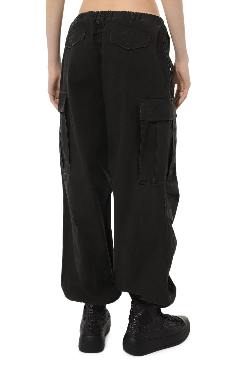 Хлопковые брюки-карго R13 черного цвета по цене 66550 руб., арт. R13WR241-R321B, фото 4 Хлопковые брюки-карго R13, арт. R13WR241-R321B, фото 4