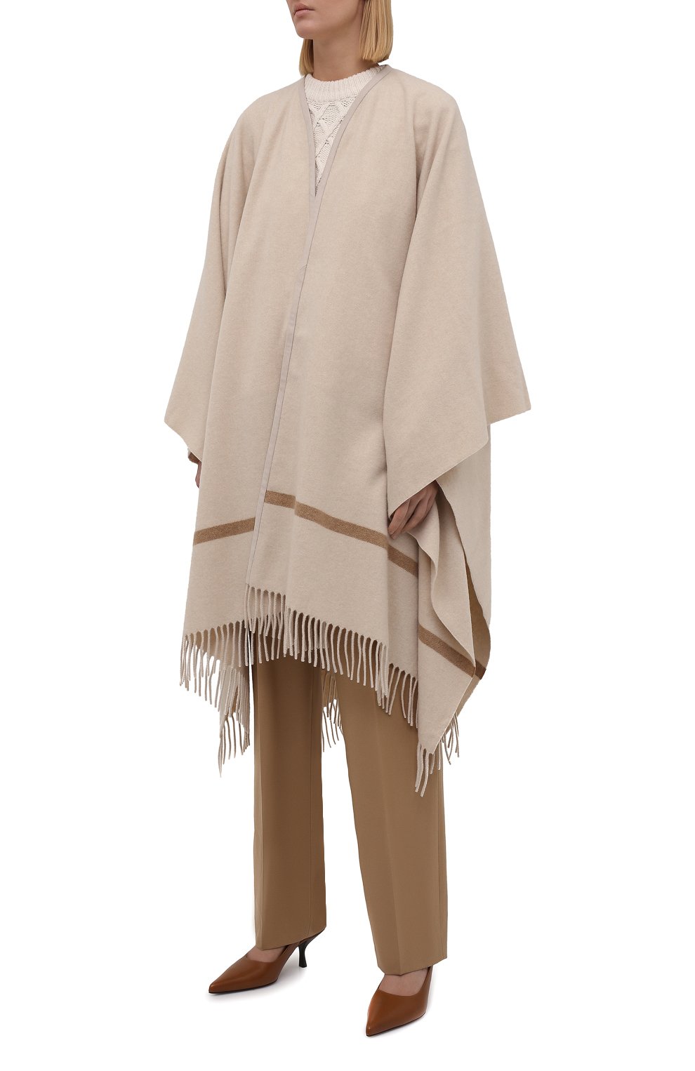 Кашемировая накидка LORO PIANA светло-бежевого цвета по цене 379000 руб., арт. FAG3855, фото 3 Кашемировая накидка LORO PIANA, арт. FAG3855, фото 3