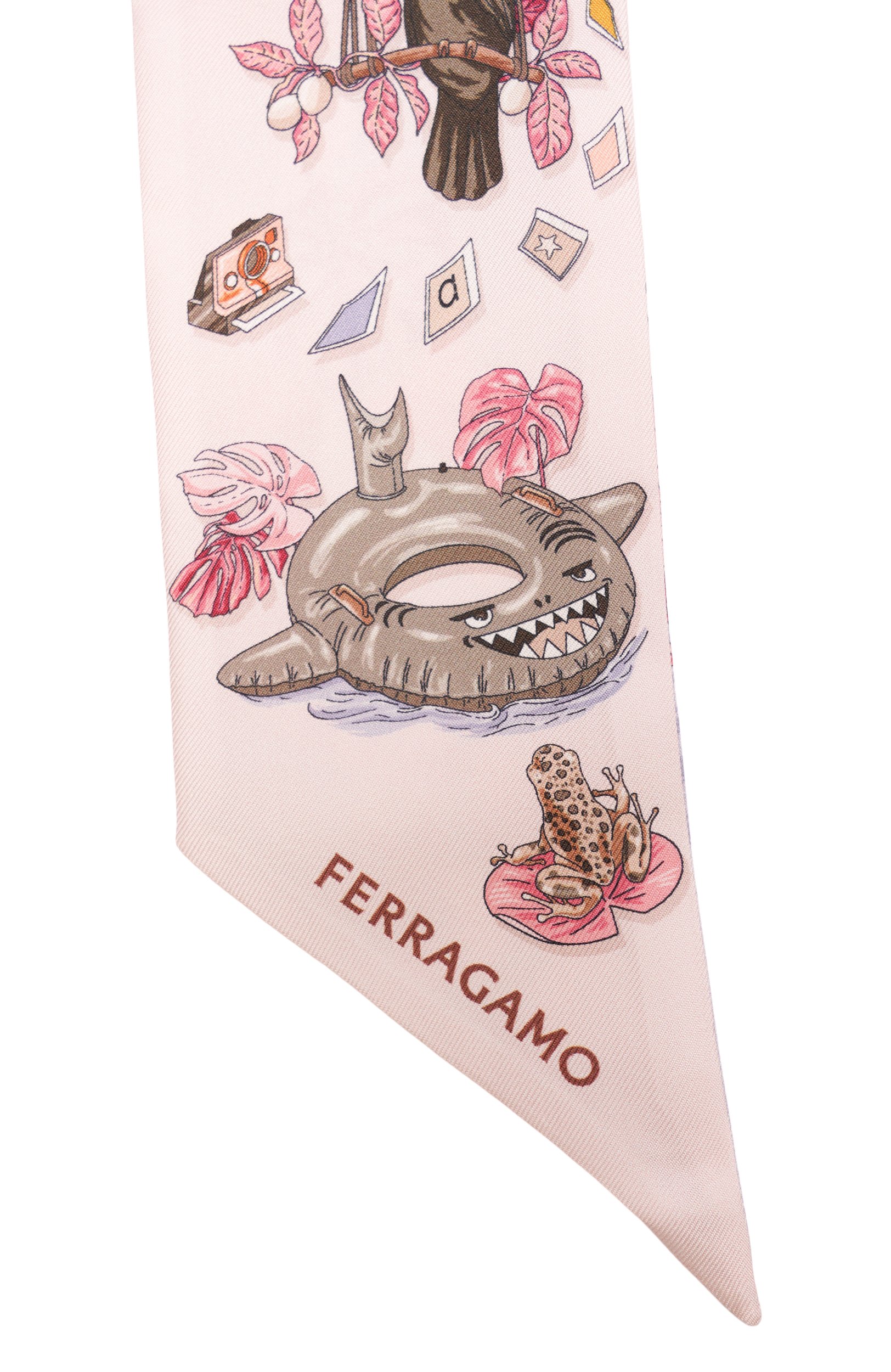 Шелковый шарф-твилли FERRAGAMO светло-розового цвета по цене 32450 руб., арт. 321281/795109, фото 3 Шелковый шарф-твилли FERRAGAMO, арт. 321281/795109, фото 3