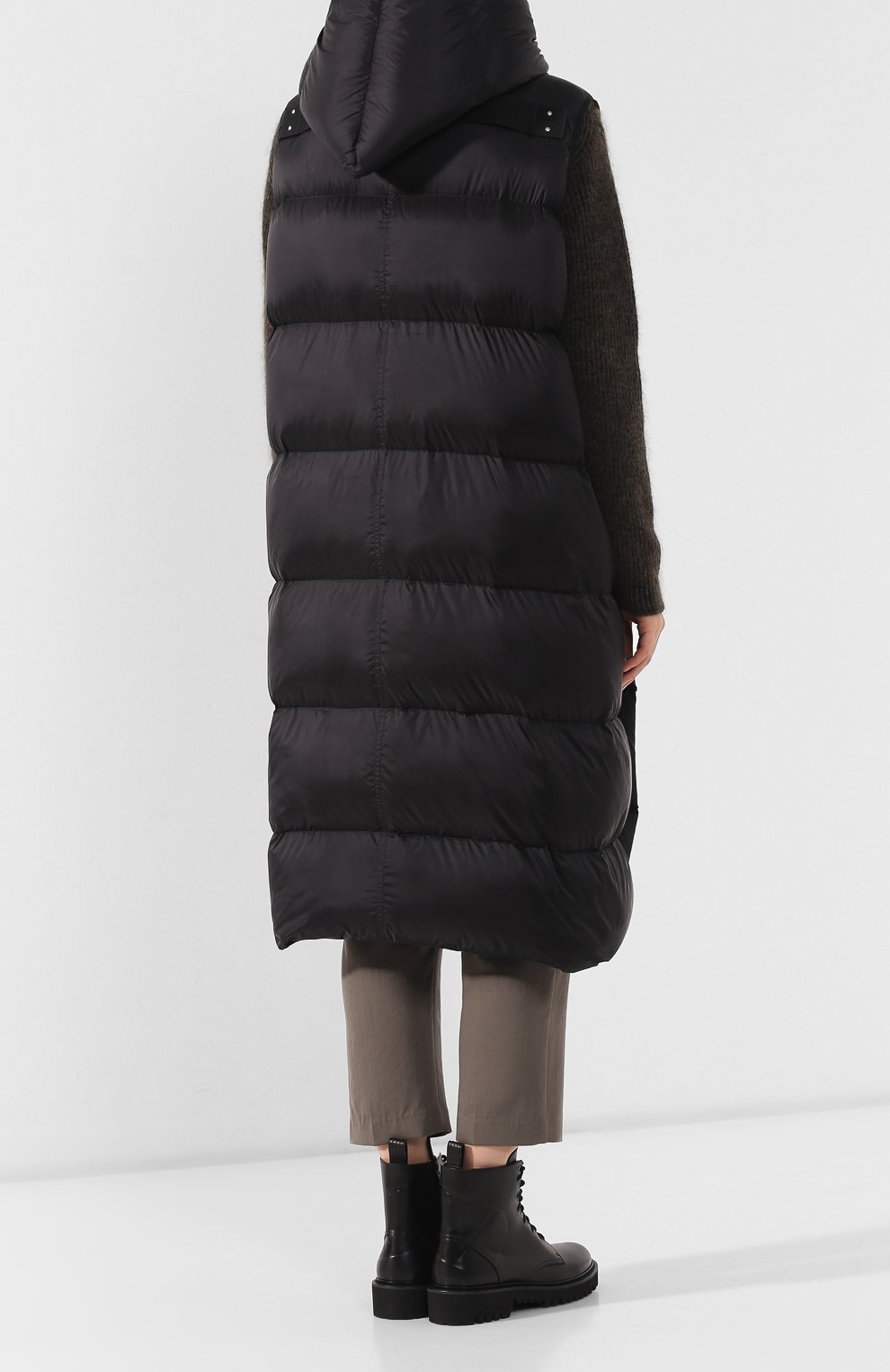 Пуховый жилет RICK OWENS черного цвета по цене 89200 руб., арт. RP19F5914/NZD3, фото 4 Пуховый жилет RICK OWENS, арт. RP19F5914/NZD3, фото 4