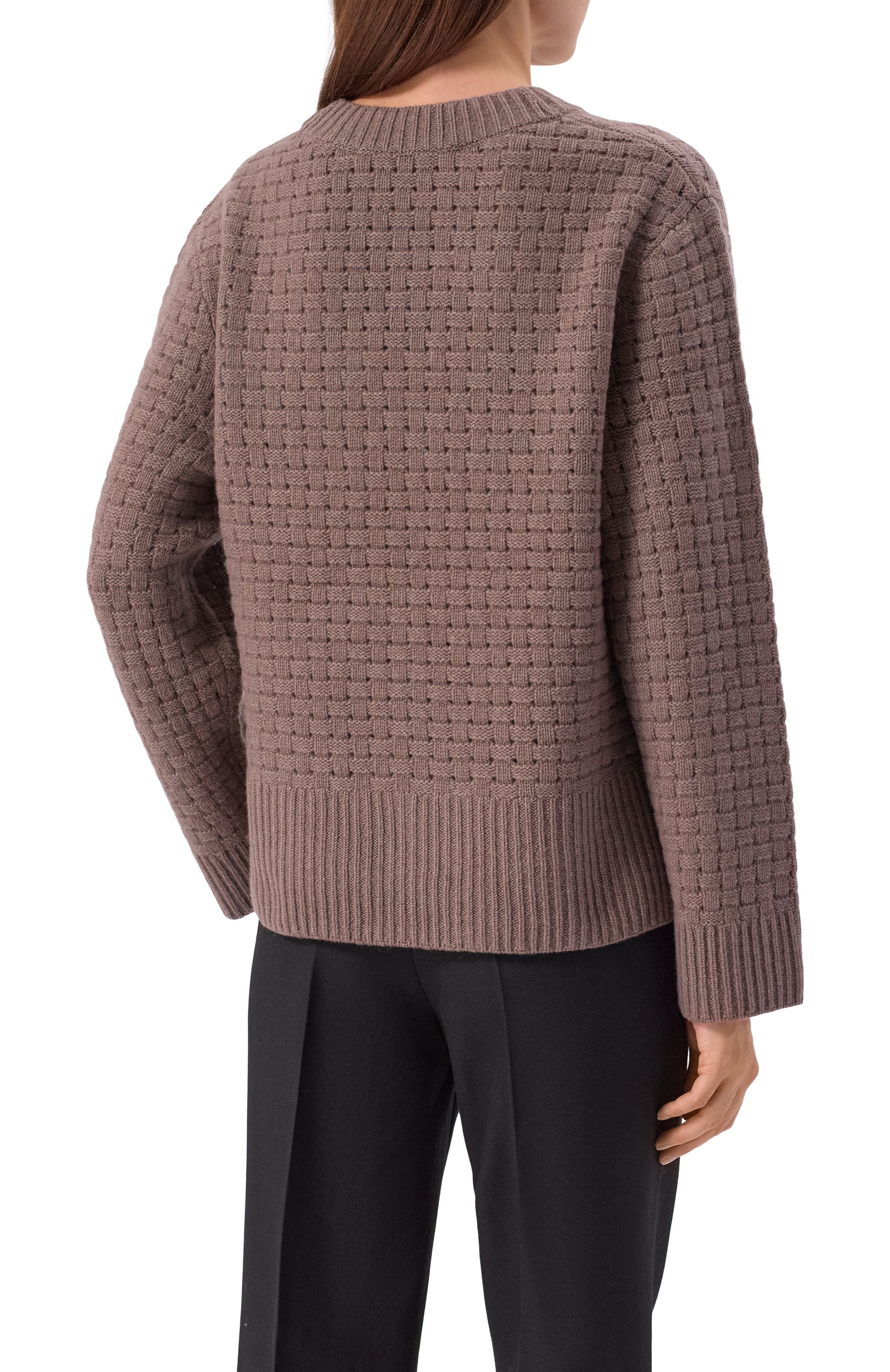 Кашемировый пуловер WINDSOR коричневого цвета по цене 87650 руб., арт. 52 DP614 10000805, фото 4 Кашемировый пуловер WINDSOR, арт. 52 DP614 10000805, фото 4