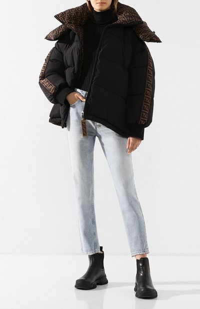 Пуховик FENDI черного цвета по цене 299500 руб., арт. FAA439 AB3P, фото 2 Пуховик FENDI, арт. FAA439 AB3P, фото 2