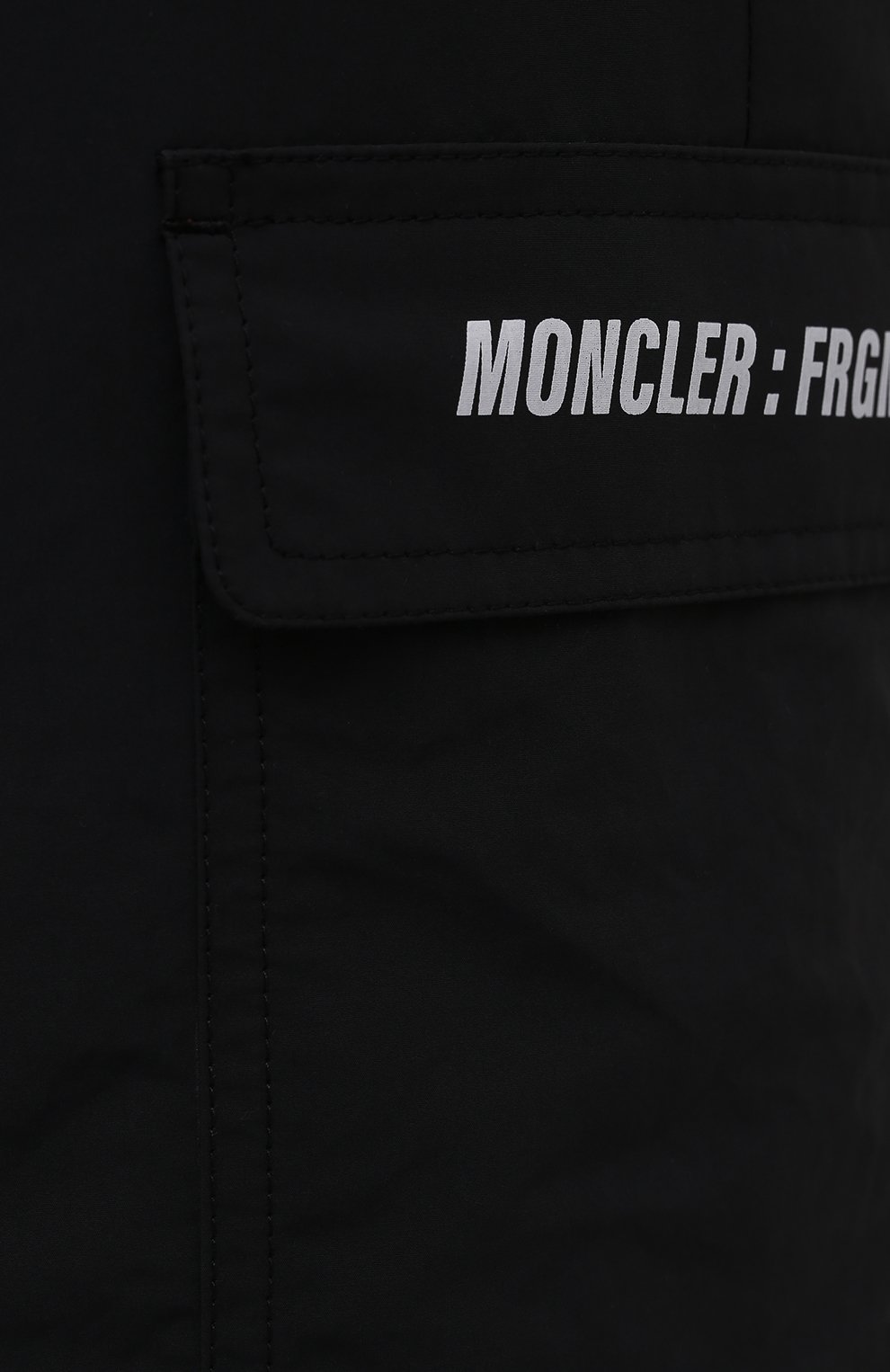 Джоггеры 7 moncler frgmt hiroshi fujiwara MONCLER GENIUS черного цвета по цене 36950 руб., арт. G2-09U-2A000-05-5499N, фото 5 Джоггеры 7 moncler frgmt hiroshi fujiwara MONCLER GENIUS, арт. G2-09U-2A000-05-5499N, фото 5
