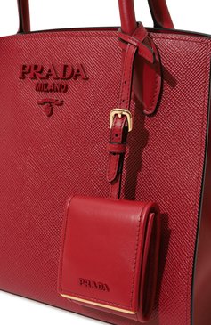 Женская сумка monochrome PRADA красного цвета, арт. 1BA156-2ERX-F068Z-OOO | Фото 3 (Материал: Натуральная кожа; Размер: medium; Сумки-технические: Сумки top-handle; Материал сплава: Проставлено; Драгоценные камни: Проставлено)