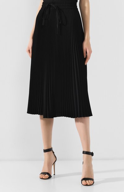 Плиссированная юбка REDVALENTINO черного цвета по цене 44800 руб., арт. RR3RAA05/TUF, фото 3 Плиссированная юбка REDVALENTINO, арт. RR3RAA05/TUF, фото 3