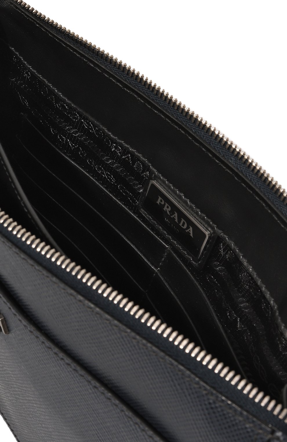 Кожаная борсетка PRADA темно-синего цвета по цене 175000 руб., арт. 2VF019-2FAD-F0216-OOO, фото 5 Кожаная борсетка PRADA, арт. 2VF019-2FAD-F0216-OOO, фото 5