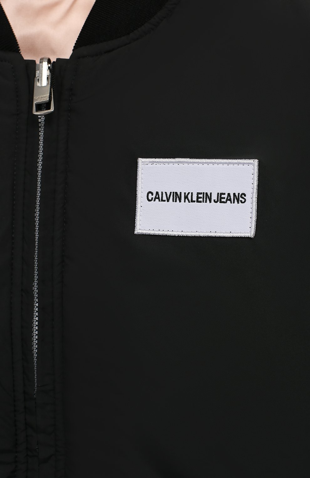 Двусторонний бомбер CALVIN KLEIN JEANS светло-розового цвета по цене 12500 руб., арт. IG0IG00010, фото 6 Двусторонний бомбер CALVIN KLEIN JEANS, арт. IG0IG00010, фото 6
