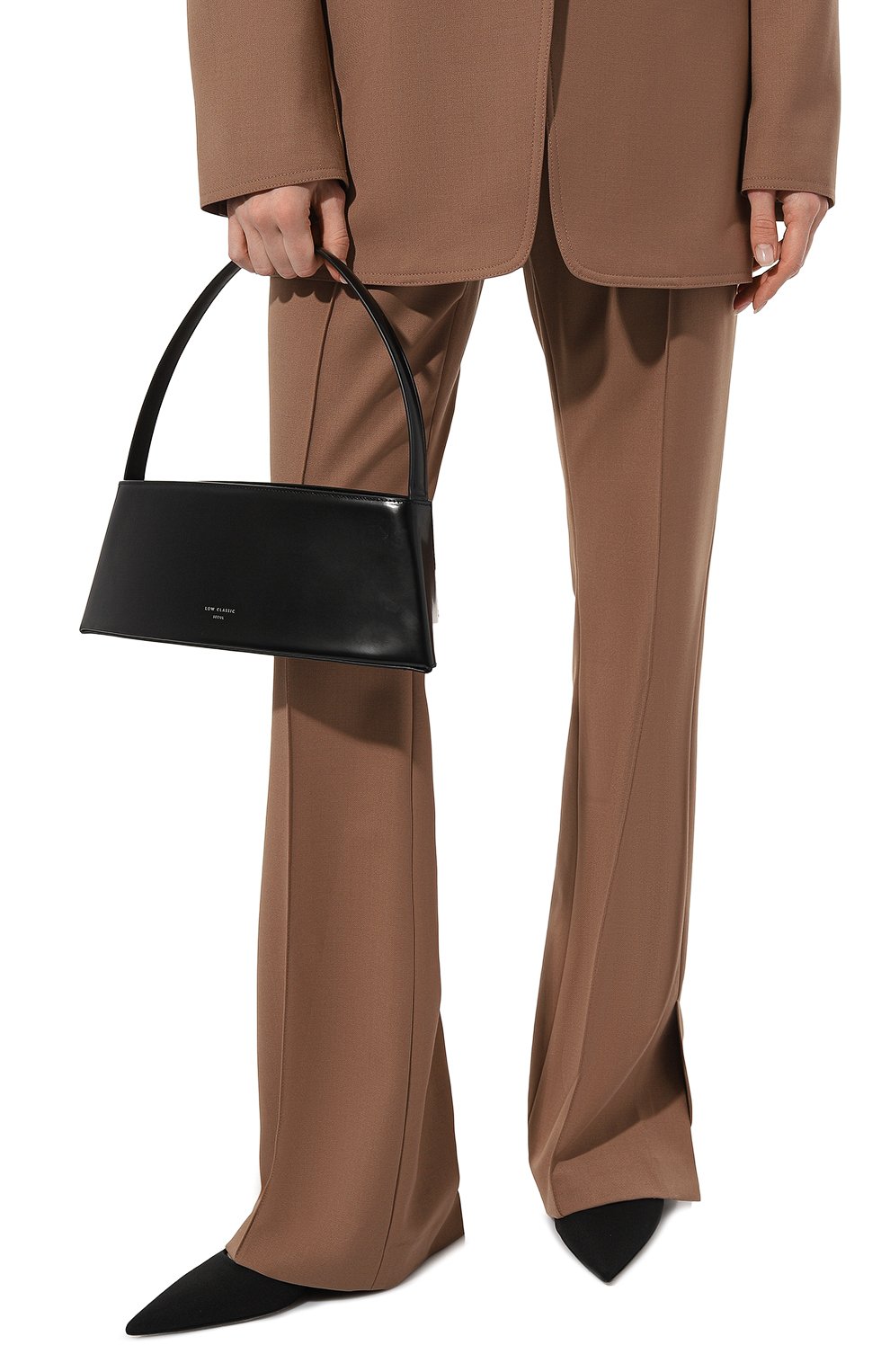 Сумка LOW CLASSIC черного цвета по цене 69200 руб., арт. L0W23FC_BA020_BK, фото 2 Сумка LOW CLASSIC, арт. L0W23FC_BA020_BK, фото 2