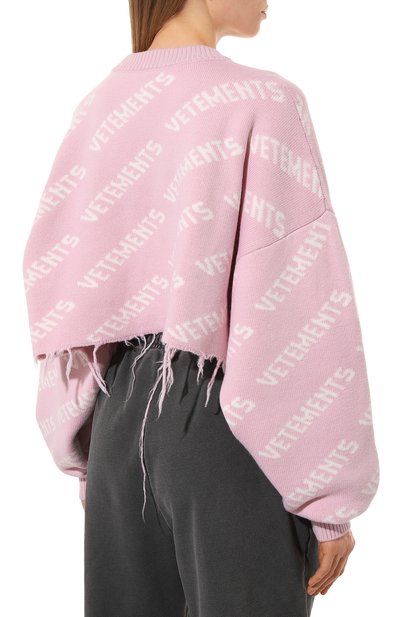 Шерстяной свитер VETEMENTS розового цвета по цене 99750 руб., арт. UE63KN900P, фото 4 Шерстяной свитер VETEMENTS, арт. UE63KN900P, фото 4