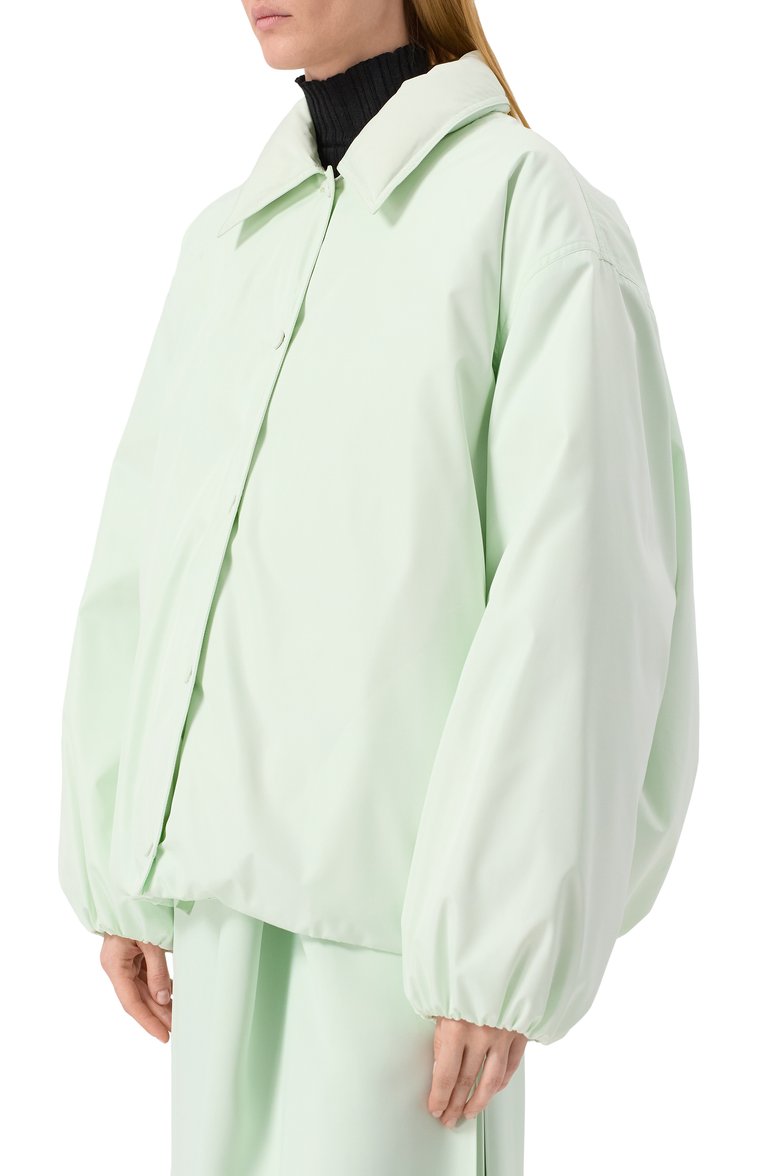 Женская пуховая куртка JIL SANDER светло-зеленого цвета, арт. J01AF0107-J70192 | Фото 3 (Материал внешний: Синтетический материал; Рукава: Длинные; Длина (верхняя одежда): Короткие; Материал подклада: Синтетический материал; Материал утеплителя: Пух и перо; Кросс-КТ: Куртка, Утепленные; Стили: Минимализм; Автоматизация ТО: Проставлено; Автоматизация состава: Проставлено)