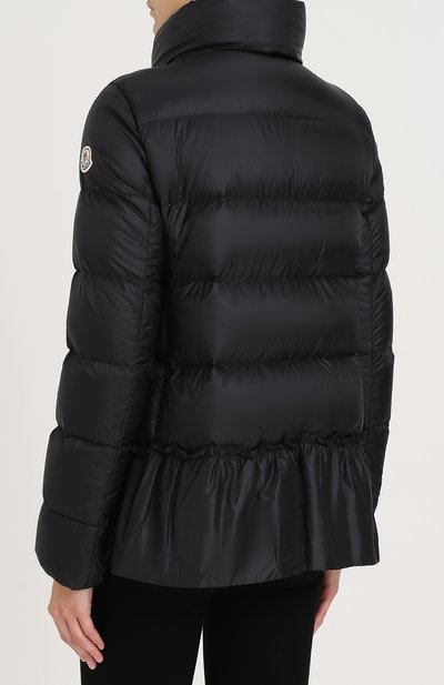 Стеганый пуховик с воротником-стойкой MONCLER черного цвета по цене 99500 руб., арт. C2-093-46384-49-53048, фото 4 Стеганый пуховик с воротником-стойкой MONCLER, арт. C2-093-46384-49-53048, фото 4