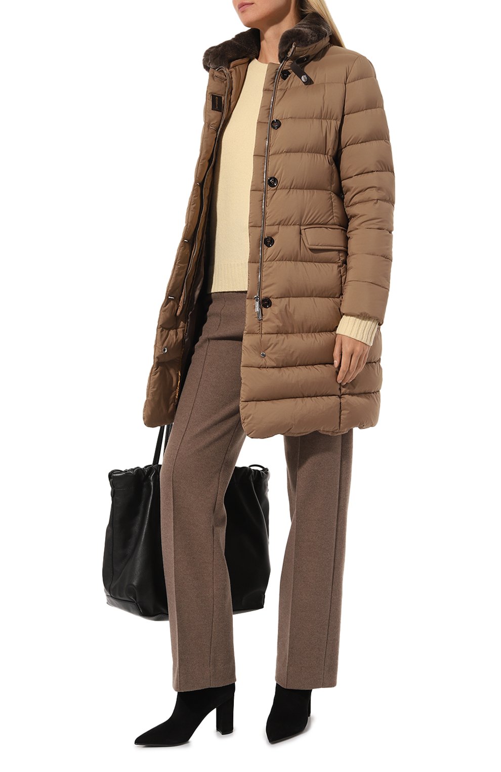 Пуховик MOORER светло-коричневого цвета по цене 199500 руб., арт. VETIVER S3, фото 2 Пуховик MOORER, арт. VETIVER S3, фото 2